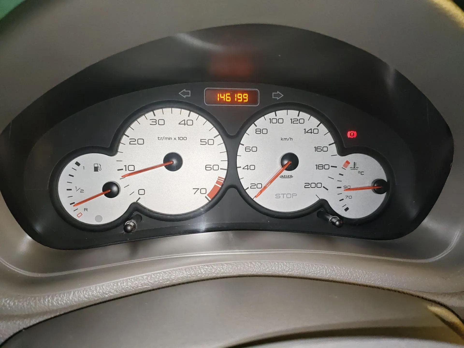 Citroen C2 2012 1.4L Manual Comfort Edition — миниатюра 12