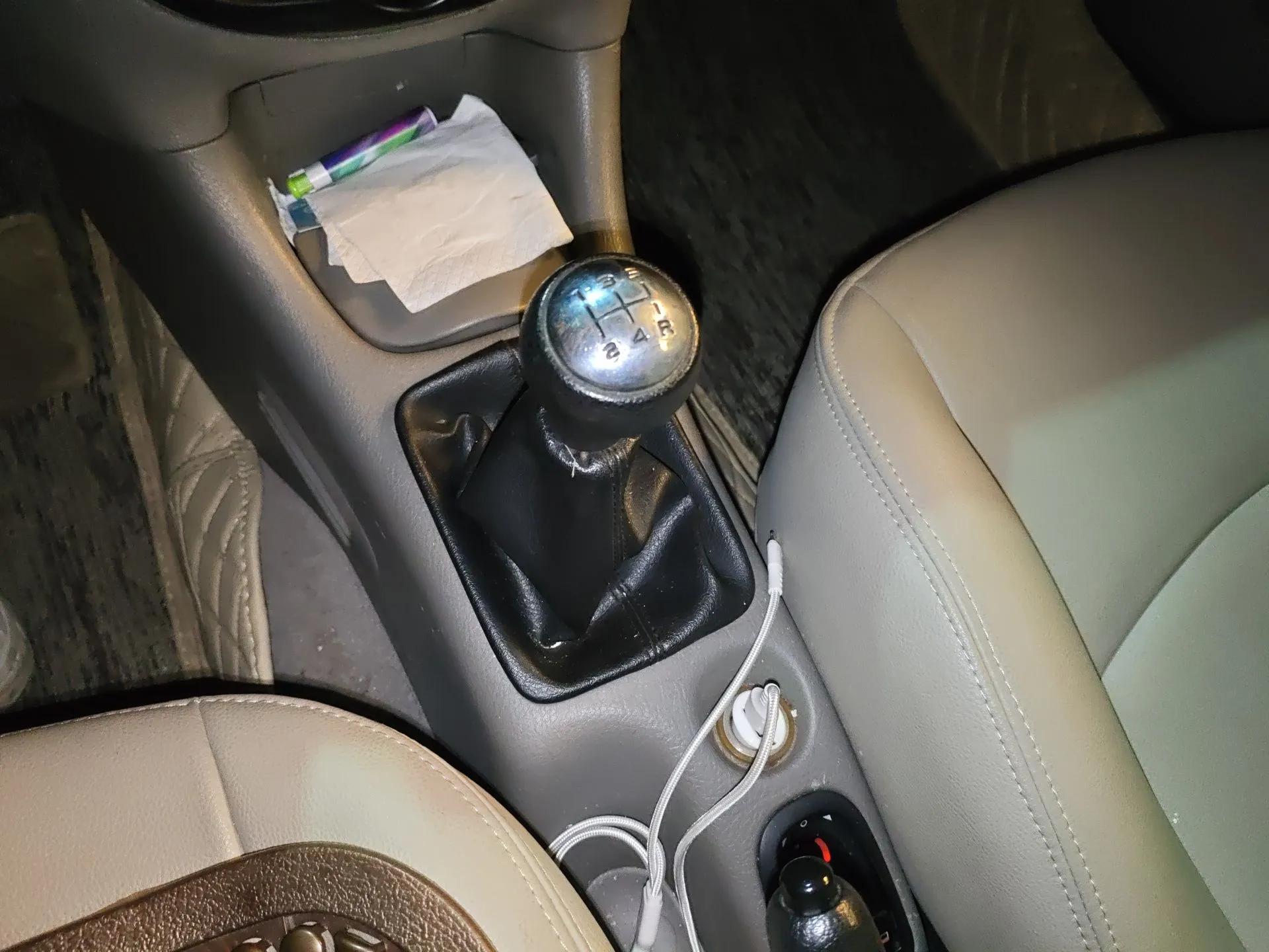 Citroen C2 2012 1.4L Manual Comfort Edition — миниатюра 15