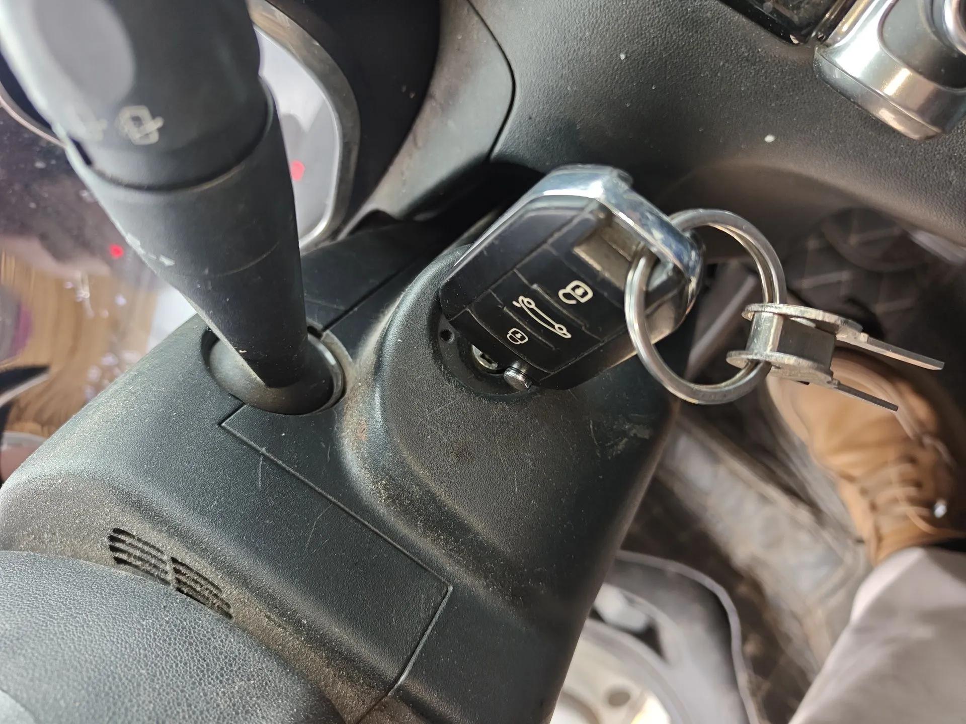 Citroen C4 AIRCROSS Yunyi 2018 350THP Automatic Internet E-Zhi Edition — миниатюра 9