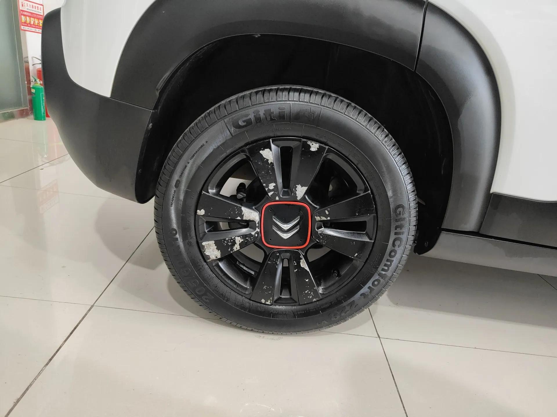 Citroen C4 AIRCROSS Yunyi 2018 230THP Automatic Internet E-Zhi Edition — миниатюра 10