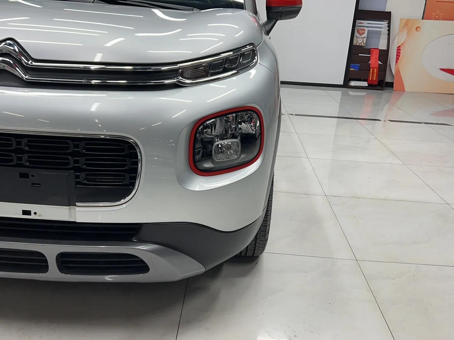 Citroen C4 AIRCROSS Yunyi 2018 230THP Automatic Internet E-Zhi Edition — миниатюра 3
