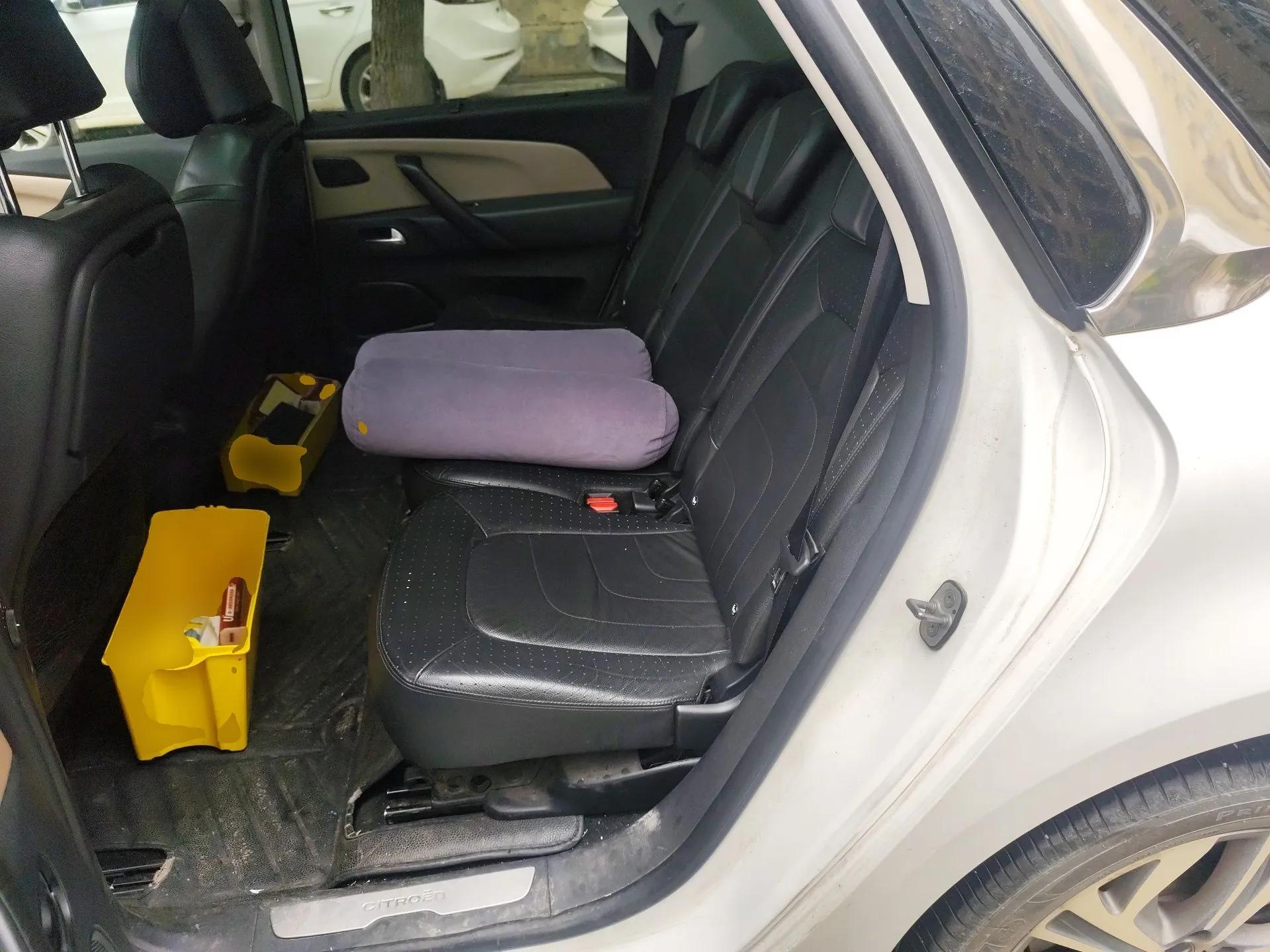 Citroen C4 Picasso 2015 1.6T Luxury 5-Seat Model — миниатюра 18