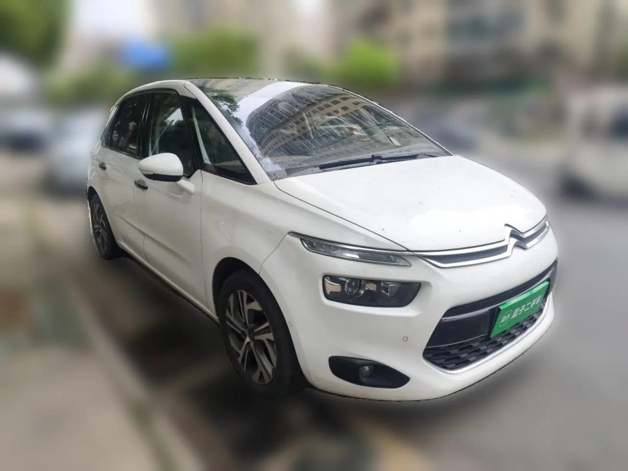 Citroen C4 Picasso 2015 1.6T Luxury 5-Seat Model — миниатюра 3