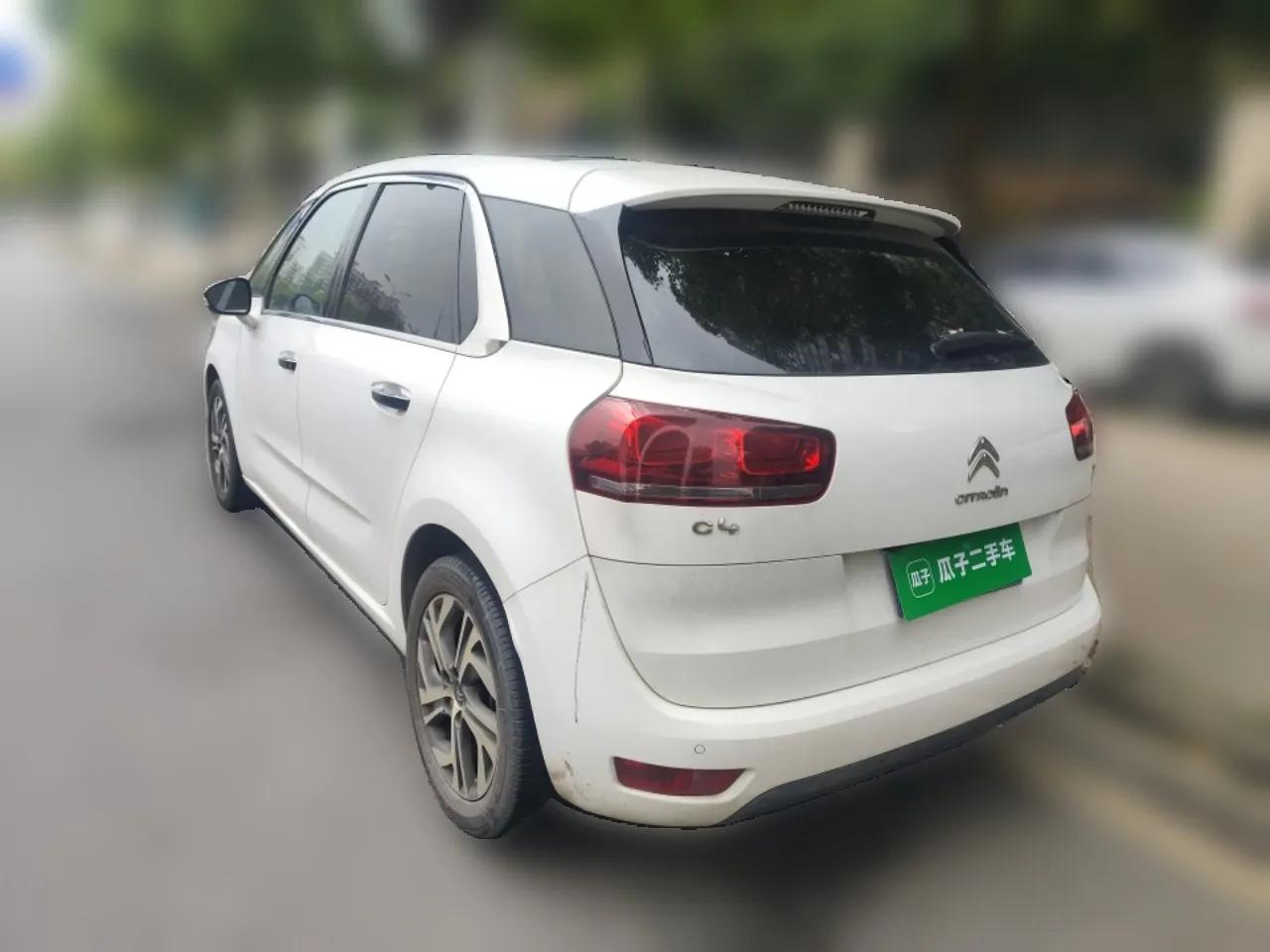 Citroen C4 Picasso 2015 1.6T Luxury 5-Seat Model — миниатюра 4