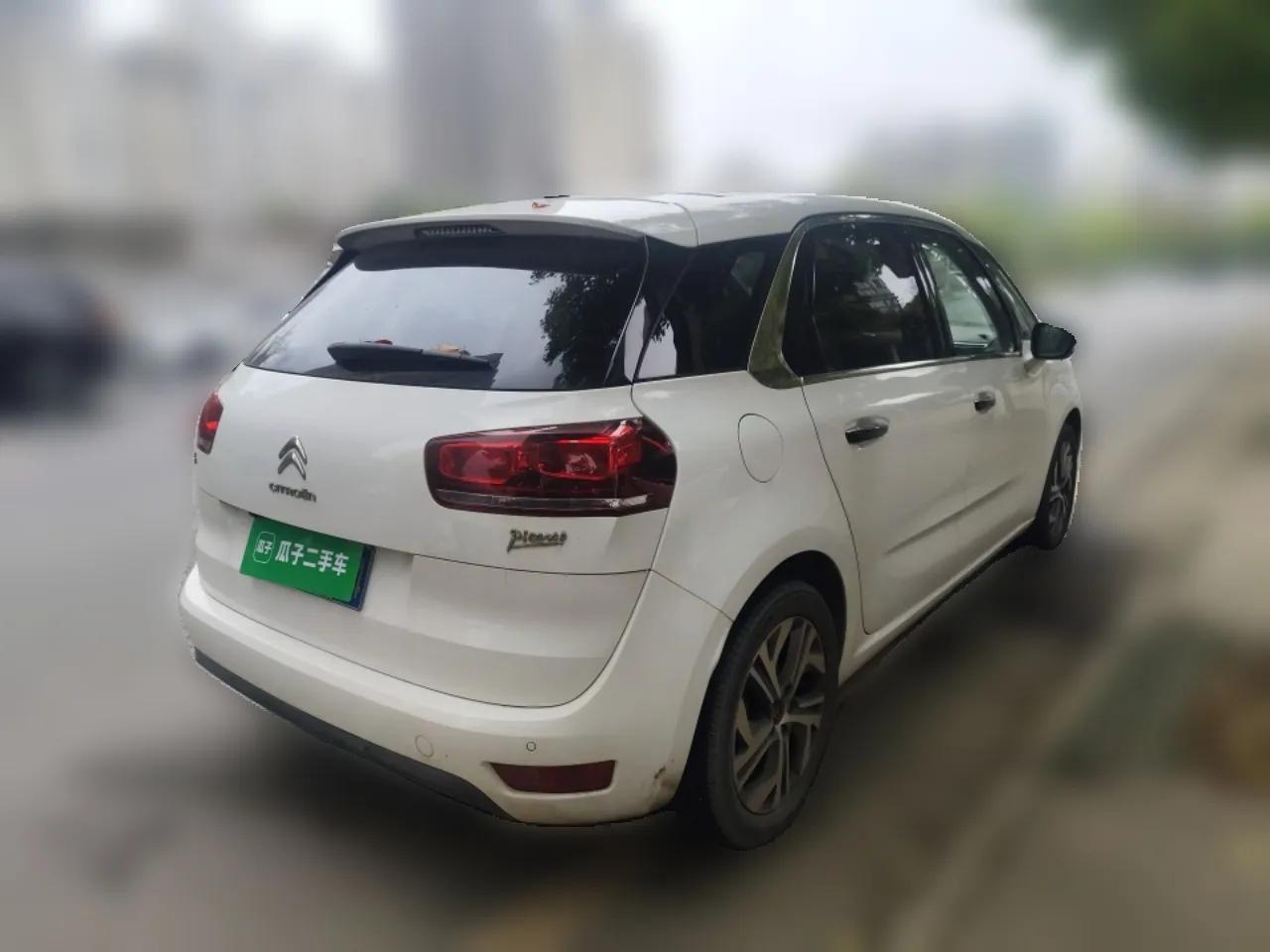 Citroen C4 Picasso 2015 1.6T Luxury 5-Seat Model — миниатюра 6