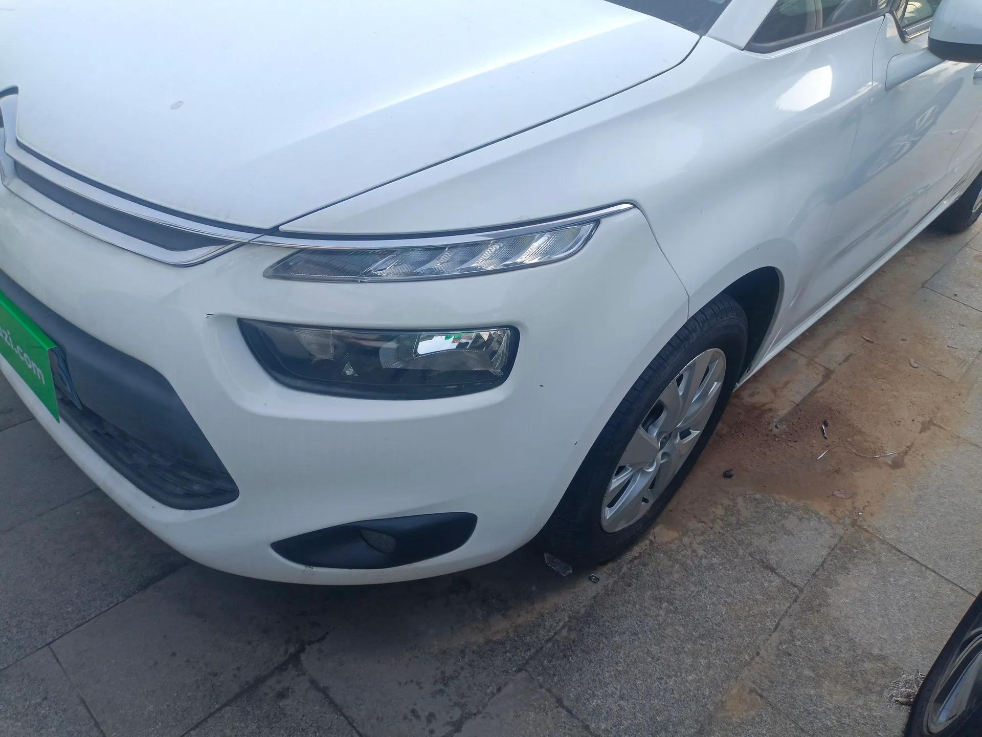 Citroen C4 Picasso 2015 1.6T Fashion Model 5 Seats — миниатюра 2