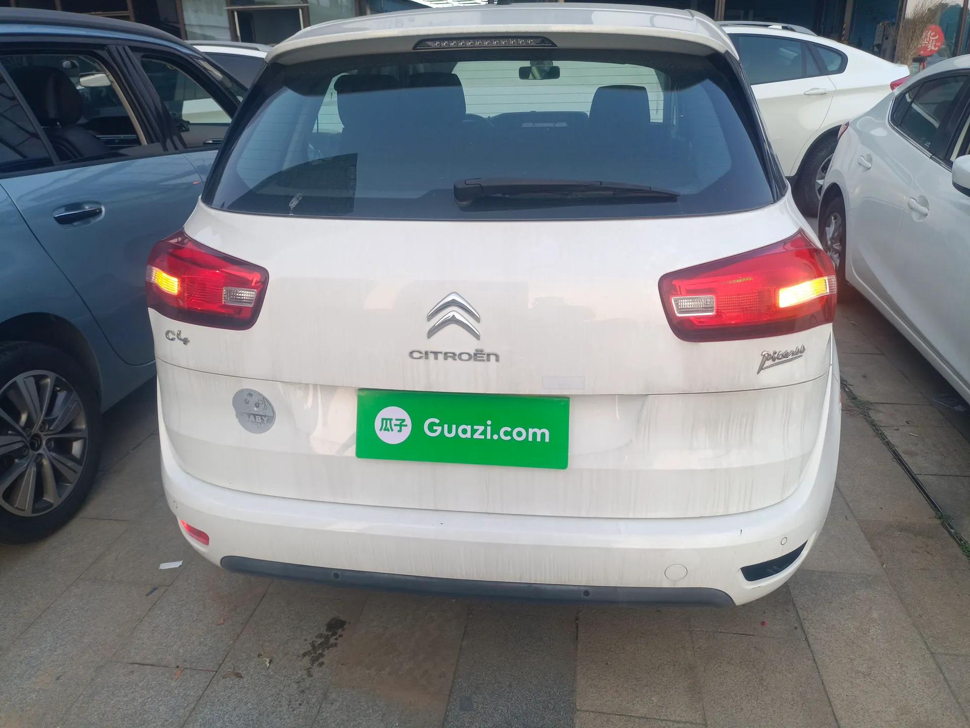 Citroen C4 Picasso 2015 1.6T Fashion Model 5 Seats — миниатюра 6