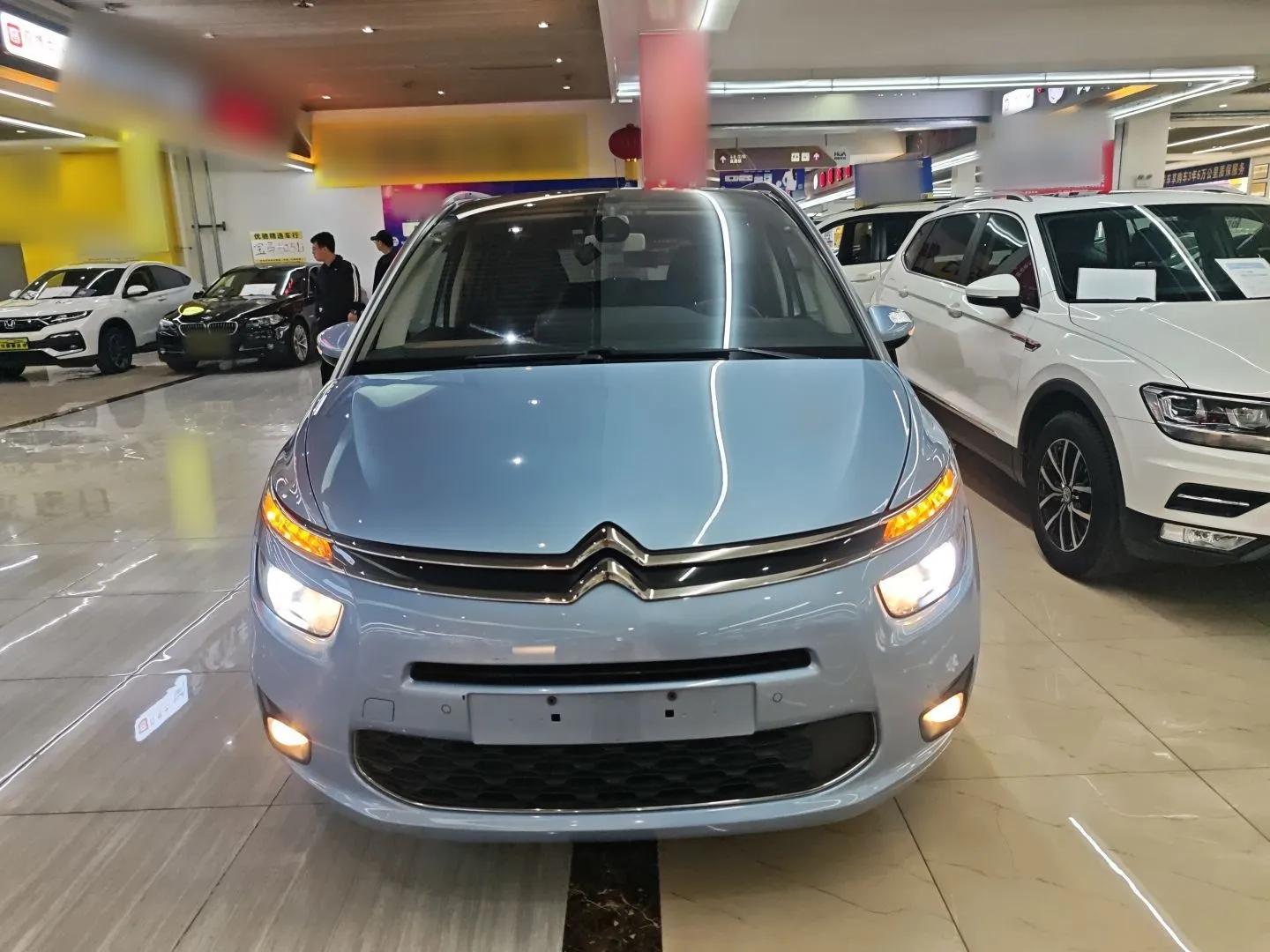Citroen C4 Picasso 2015 Grand 1.6T Luxury 7-Seater — миниатюра 2