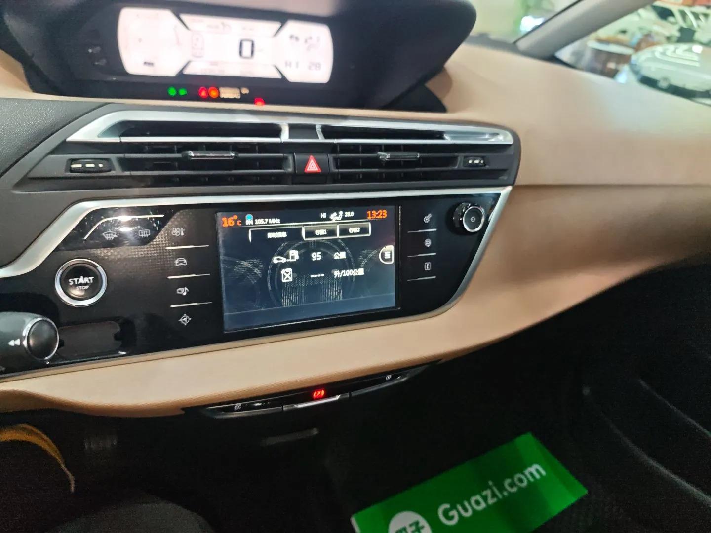 Citroen C4 Picasso 2015 Grand 1.6T Luxury 7-Seater — миниатюра 15