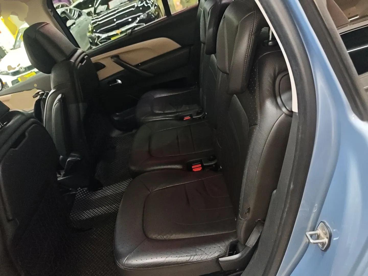 Citroen C4 Picasso 2015 Grand 1.6T Luxury 7-Seater — миниатюра 19