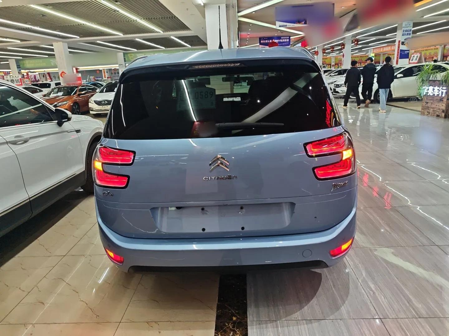 Citroen C4 Picasso 2015 Grand 1.6T Luxury 7-Seater — миниатюра 3