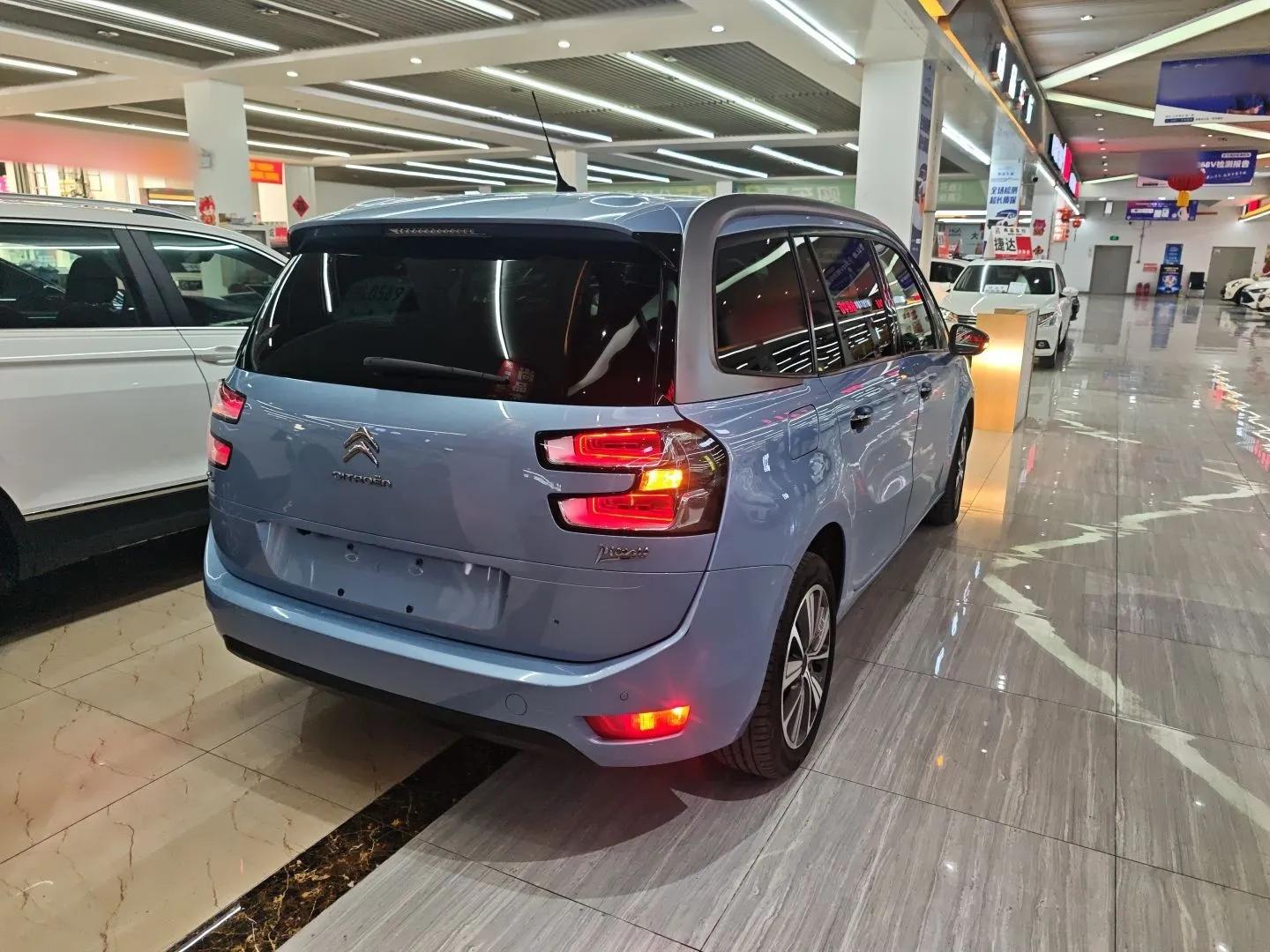 Citroen C4 Picasso 2015 Grand 1.6T Luxury 7-Seater — миниатюра 4
