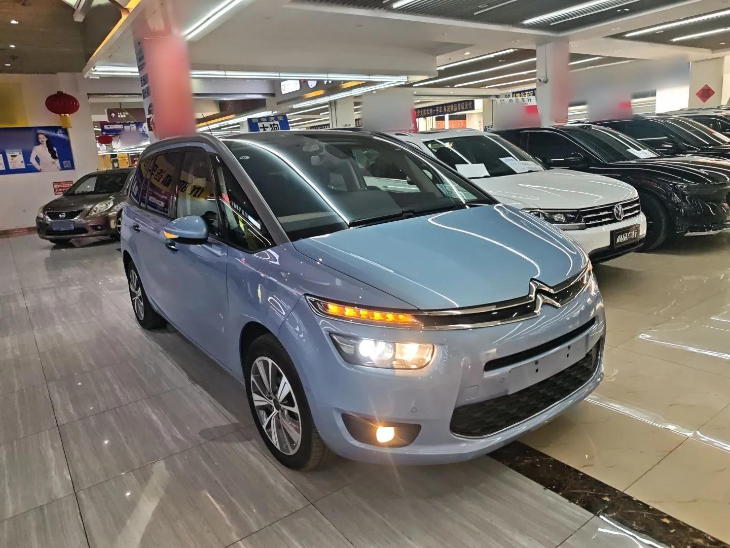 Citroen C4 Picasso 2015 Grand 1.6T Luxury 7-Seater — миниатюра 6