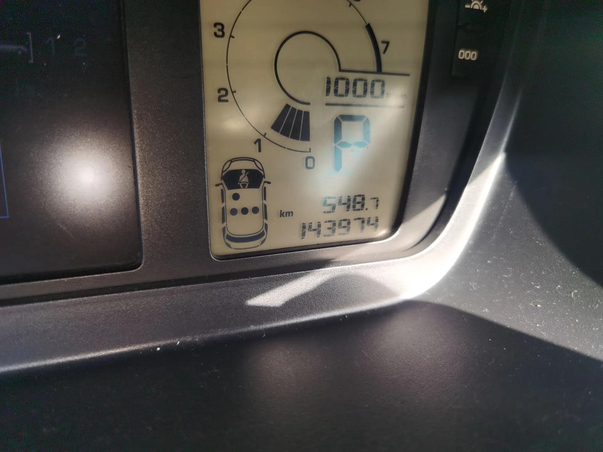 Citroen C4 Picasso 2009 Grand 2.0L Comfort Model — миниатюра 13