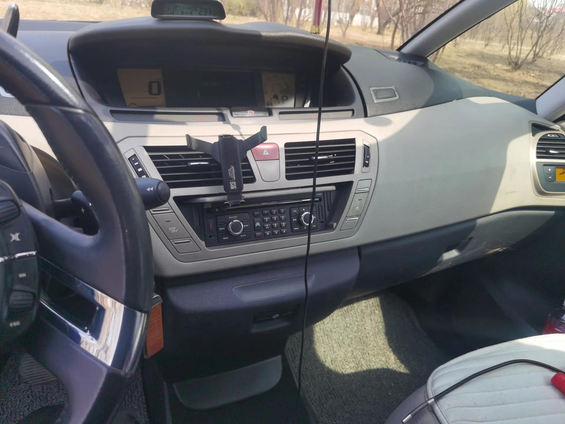Citroen C4 Picasso 2009 Grand 2.0L Comfort Model — миниатюра 14