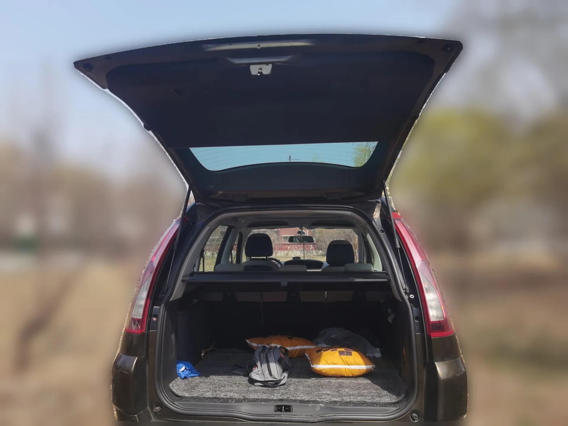 Citroen C4 Picasso 2009 Grand 2.0L Comfort Model — миниатюра 20