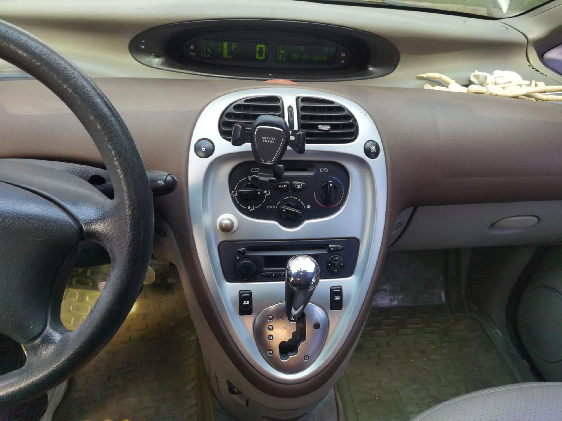 Citroen Picasso 2007 2.0L Automatic — миниатюра 14