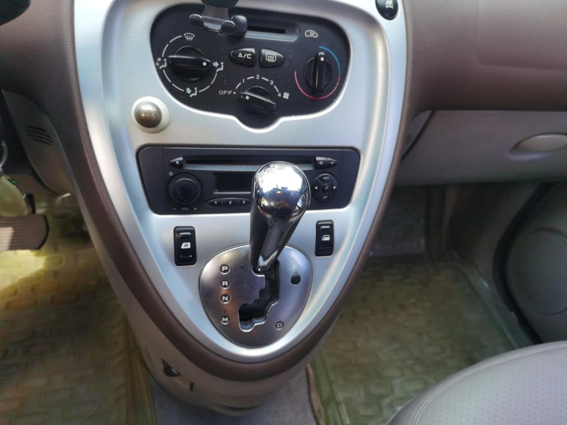 Citroen Picasso 2007 2.0L Automatic — миниатюра 15