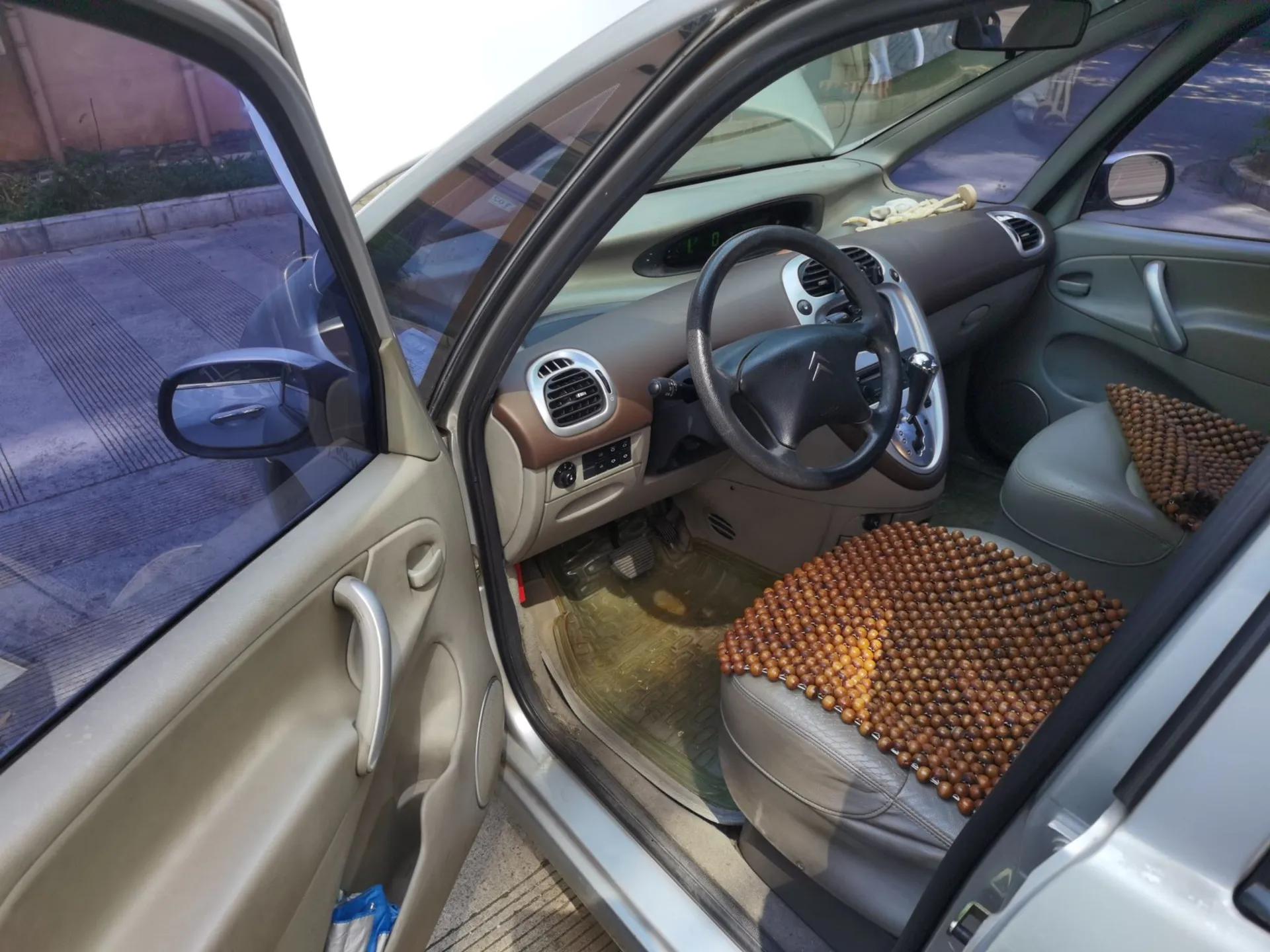 Citroen Picasso 2007 2.0L Automatic — миниатюра 17