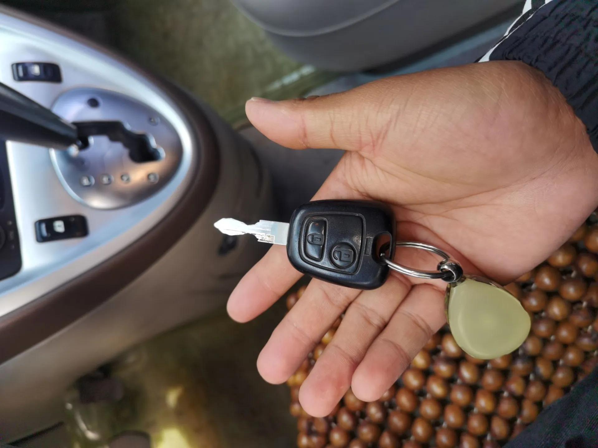 Citroen Picasso 2007 2.0L Automatic — миниатюра 9