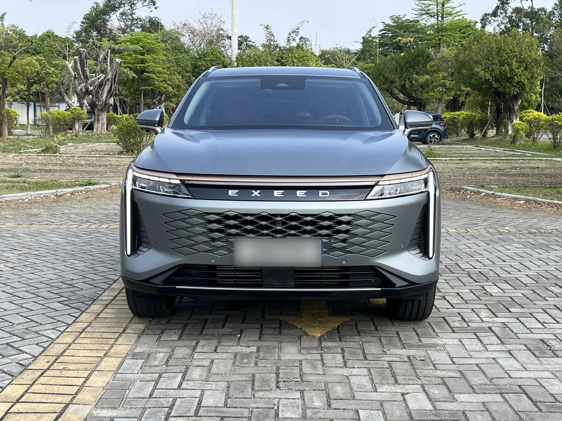EXEED Stellar 2023 400T Two-Wheel Drive Luxury Edition — миниатюра 2