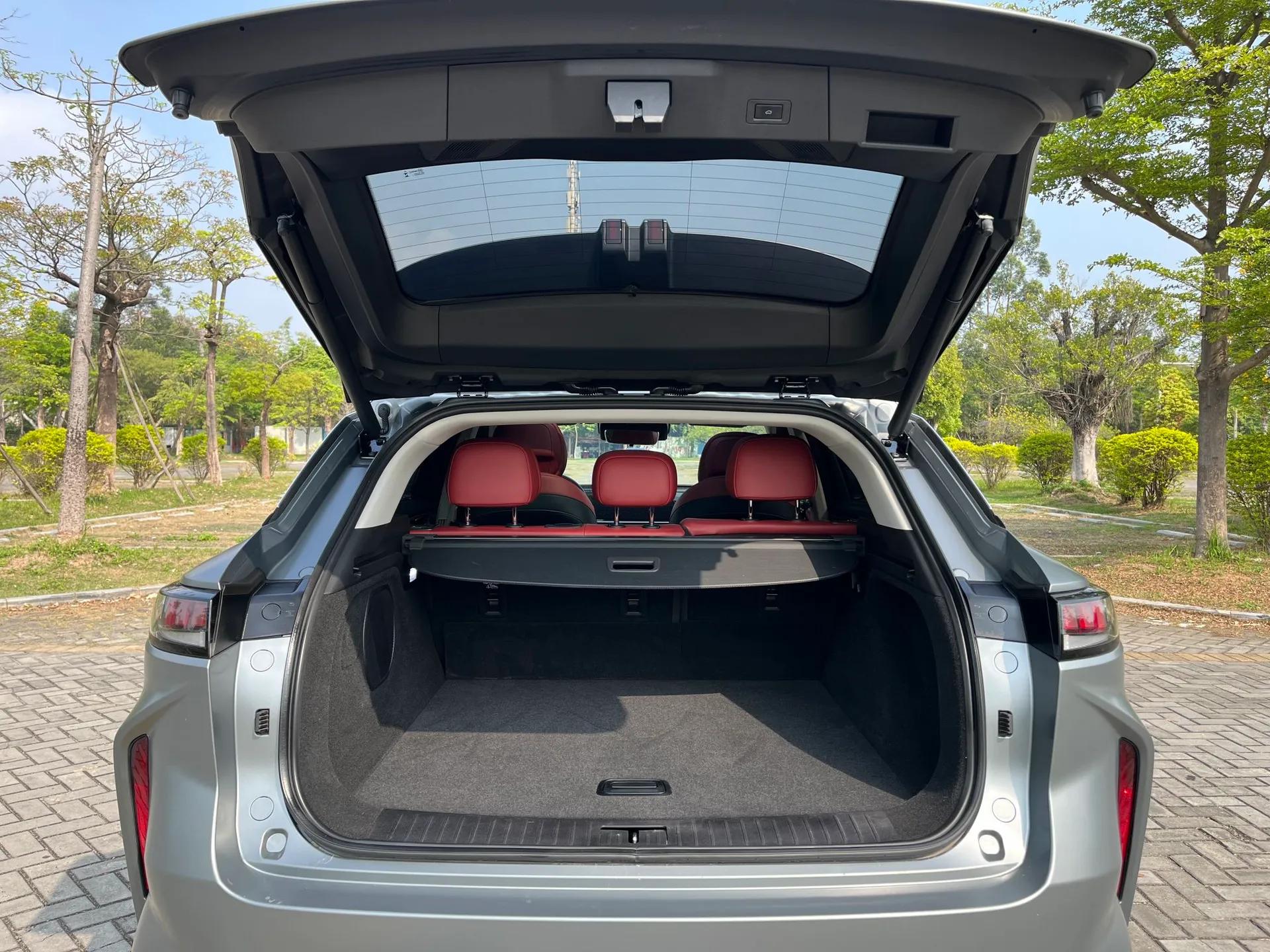 EXEED Stellar 2023 400T Two-Wheel Drive Luxury Edition — миниатюра 11