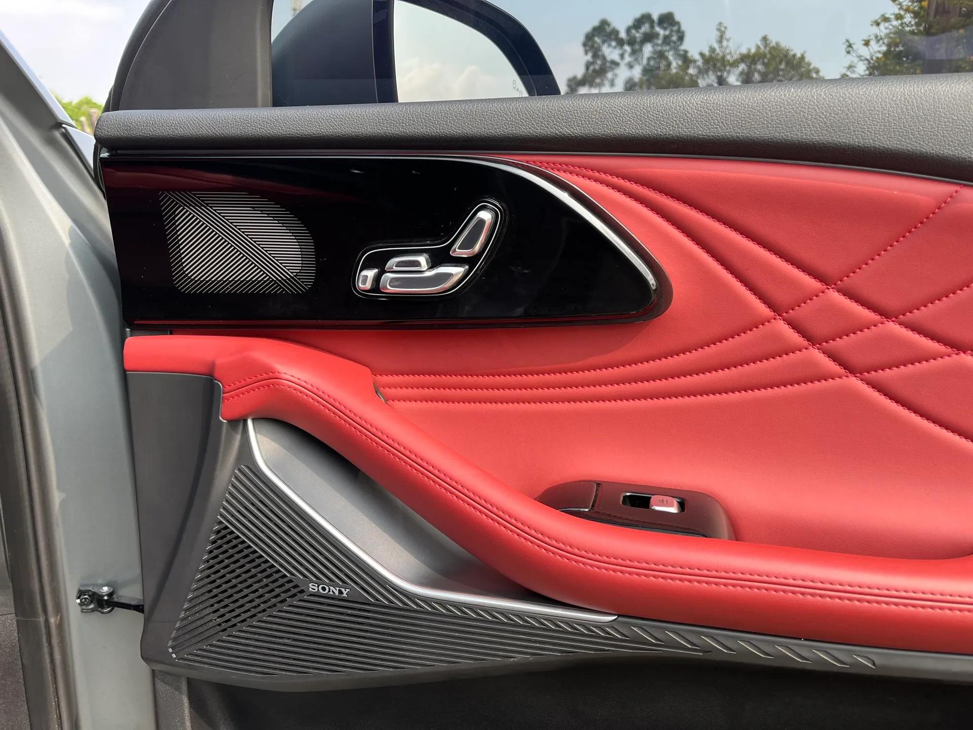 EXEED Stellar 2023 400T Two-Wheel Drive Luxury Edition — миниатюра 22