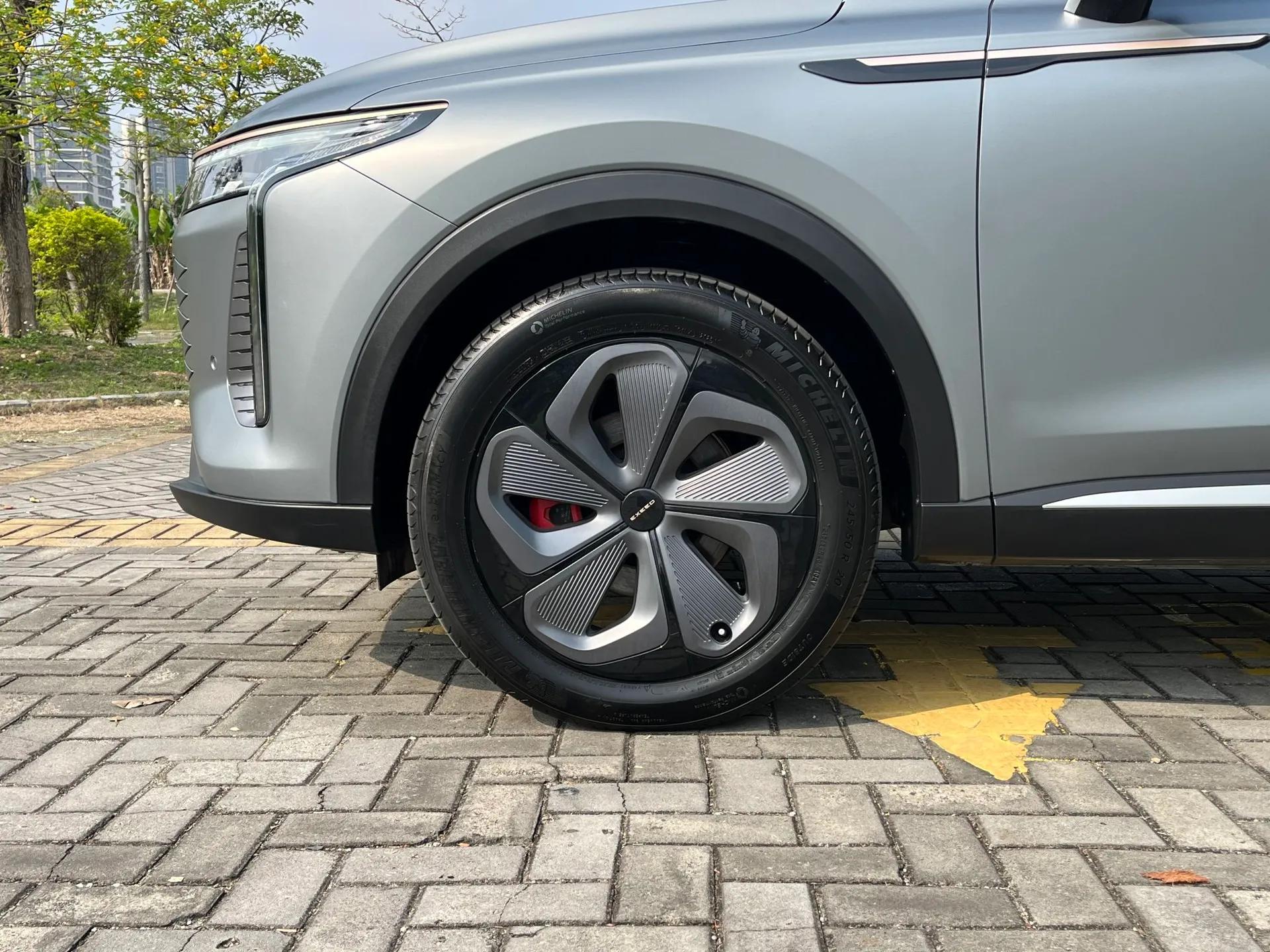 EXEED Stellar 2023 400T Two-Wheel Drive Luxury Edition — миниатюра 10