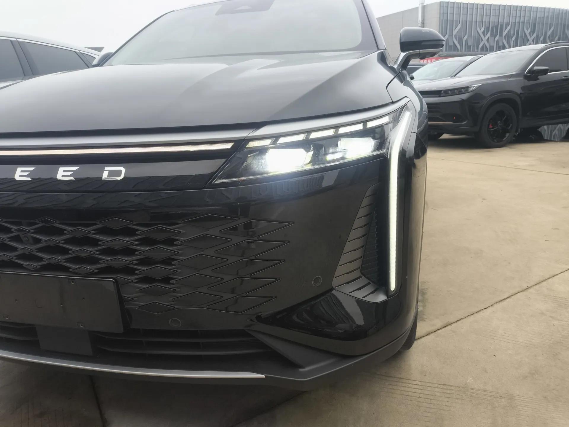 EXEED Stellar 2023 400T Four-Wheel Drive Luxury Edition — миниатюра 9