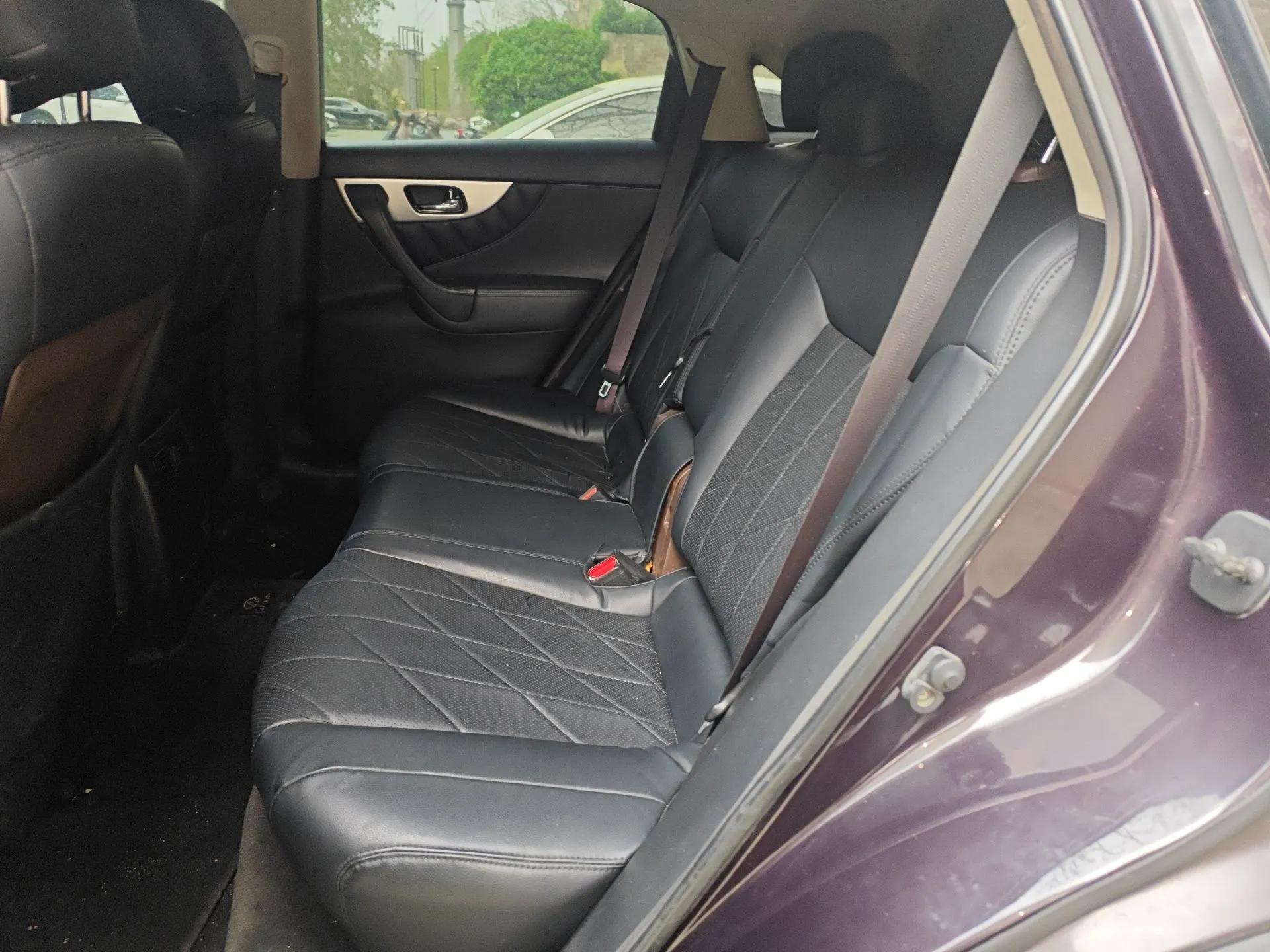 Infiniti FX 2011 FX35 Supreme Edition — миниатюра 18