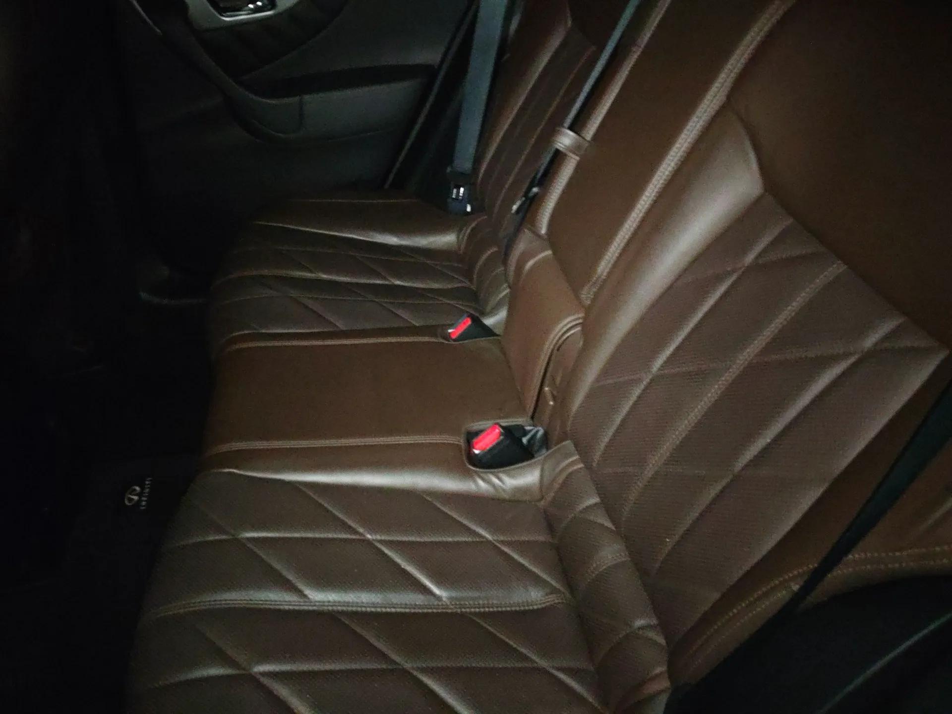 Infiniti QX70 2013 3.7L Standard Edition — миниатюра 18