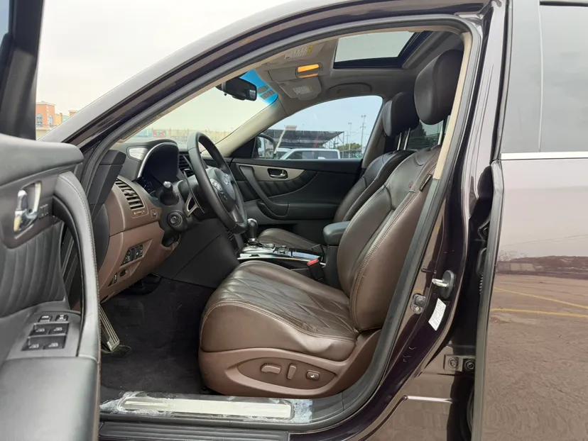 Infiniti QX70 2013 3.7L Standard Edition — миниатюра 28