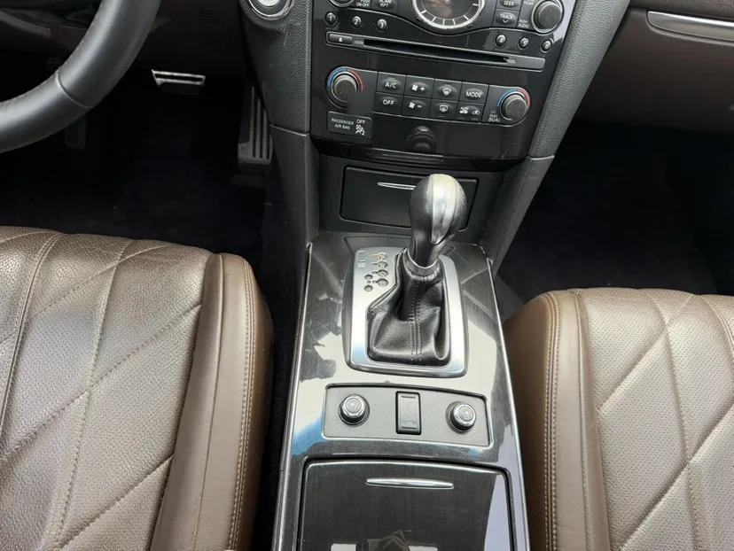 Infiniti QX70 2013 3.7L Standard Edition — миниатюра 32