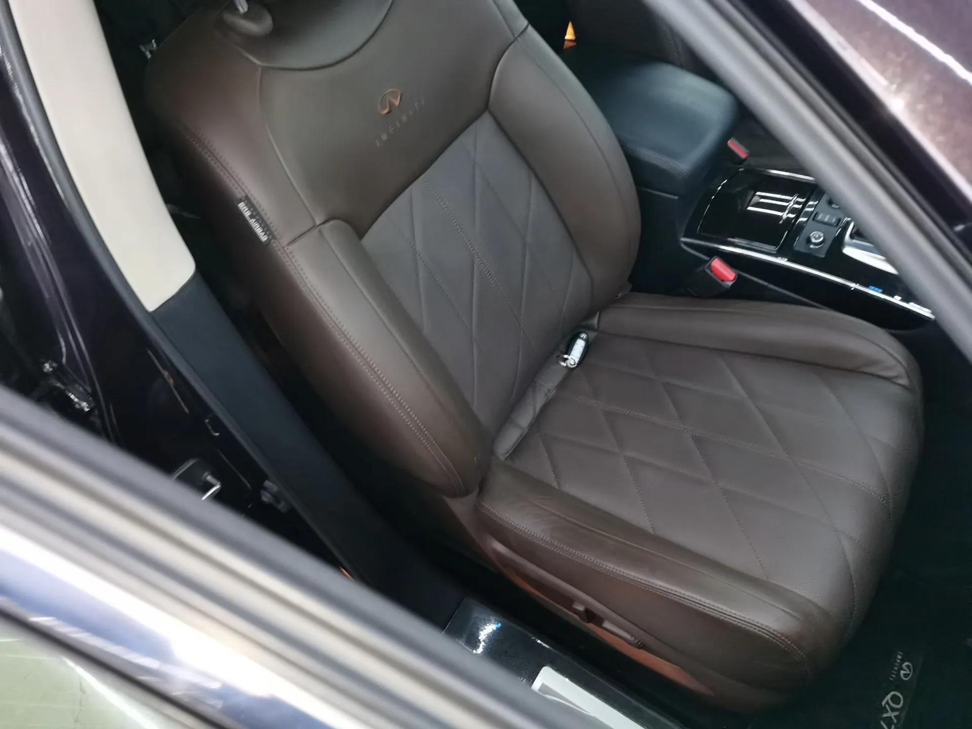 Infiniti QX70 2013 3.7L Standard Edition — миниатюра 23