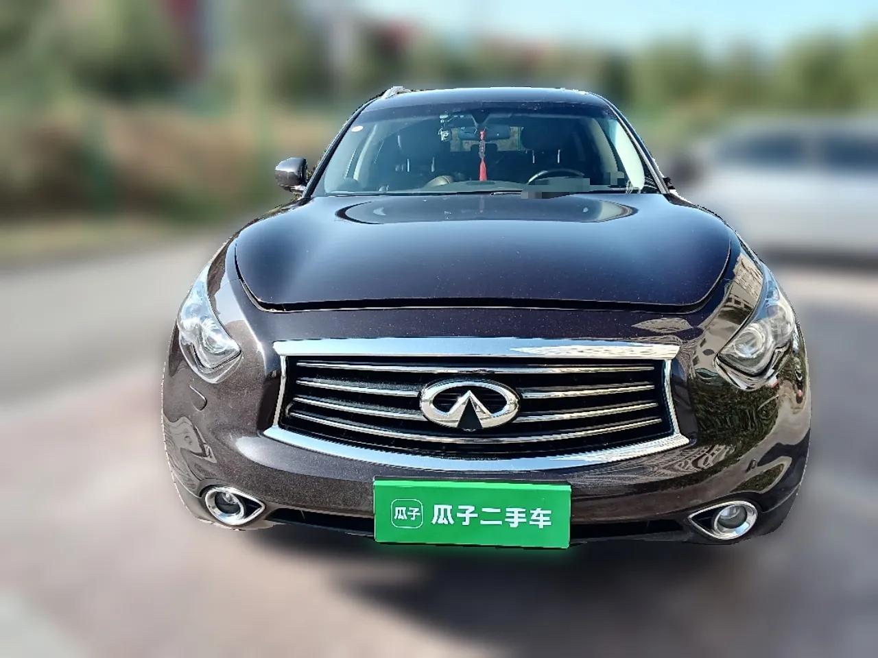 Infiniti QX70 2013 3.7L Standard Edition — миниатюра 2