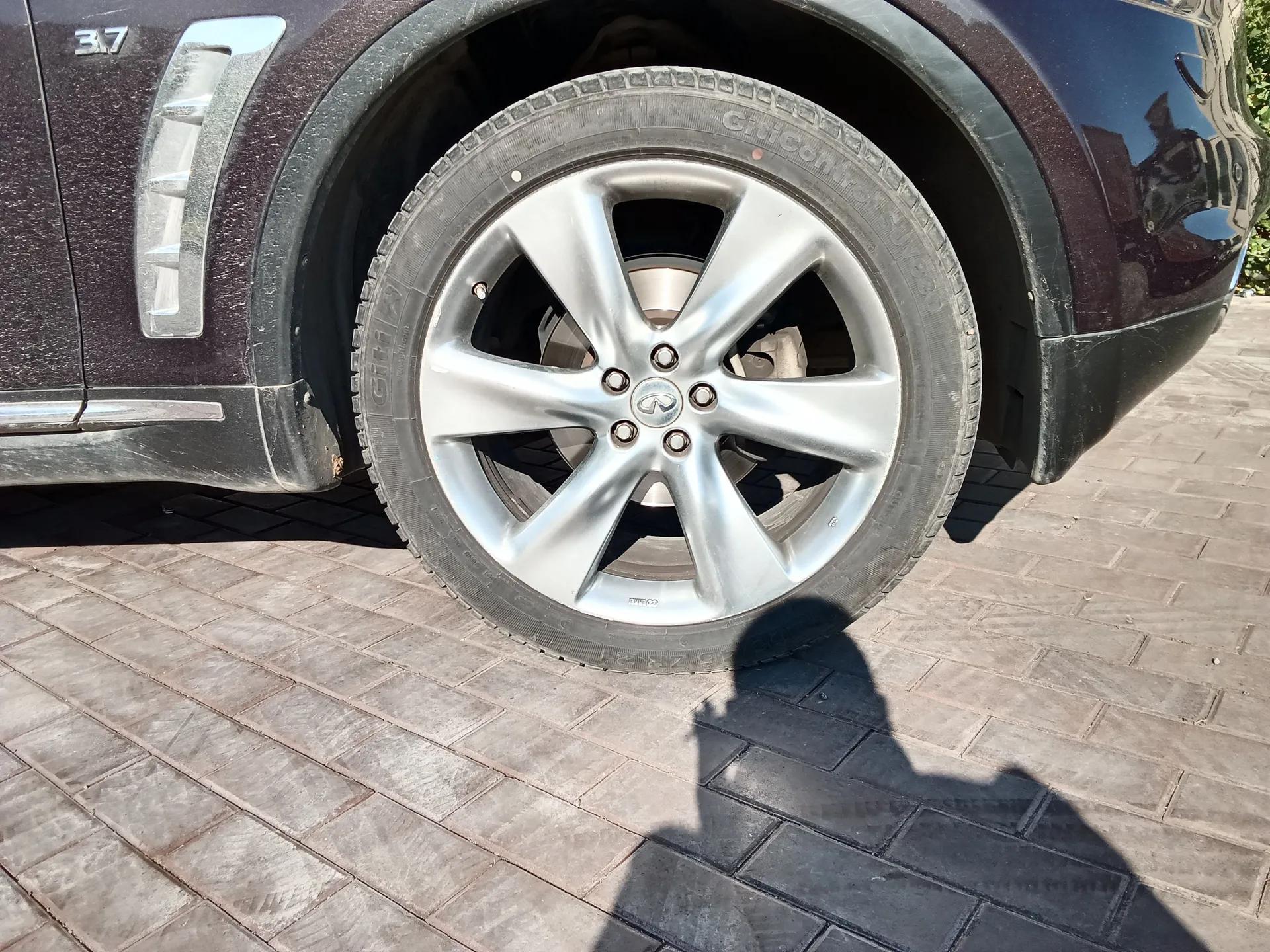 Infiniti QX70 2013 3.7L Standard Edition — миниатюра 8