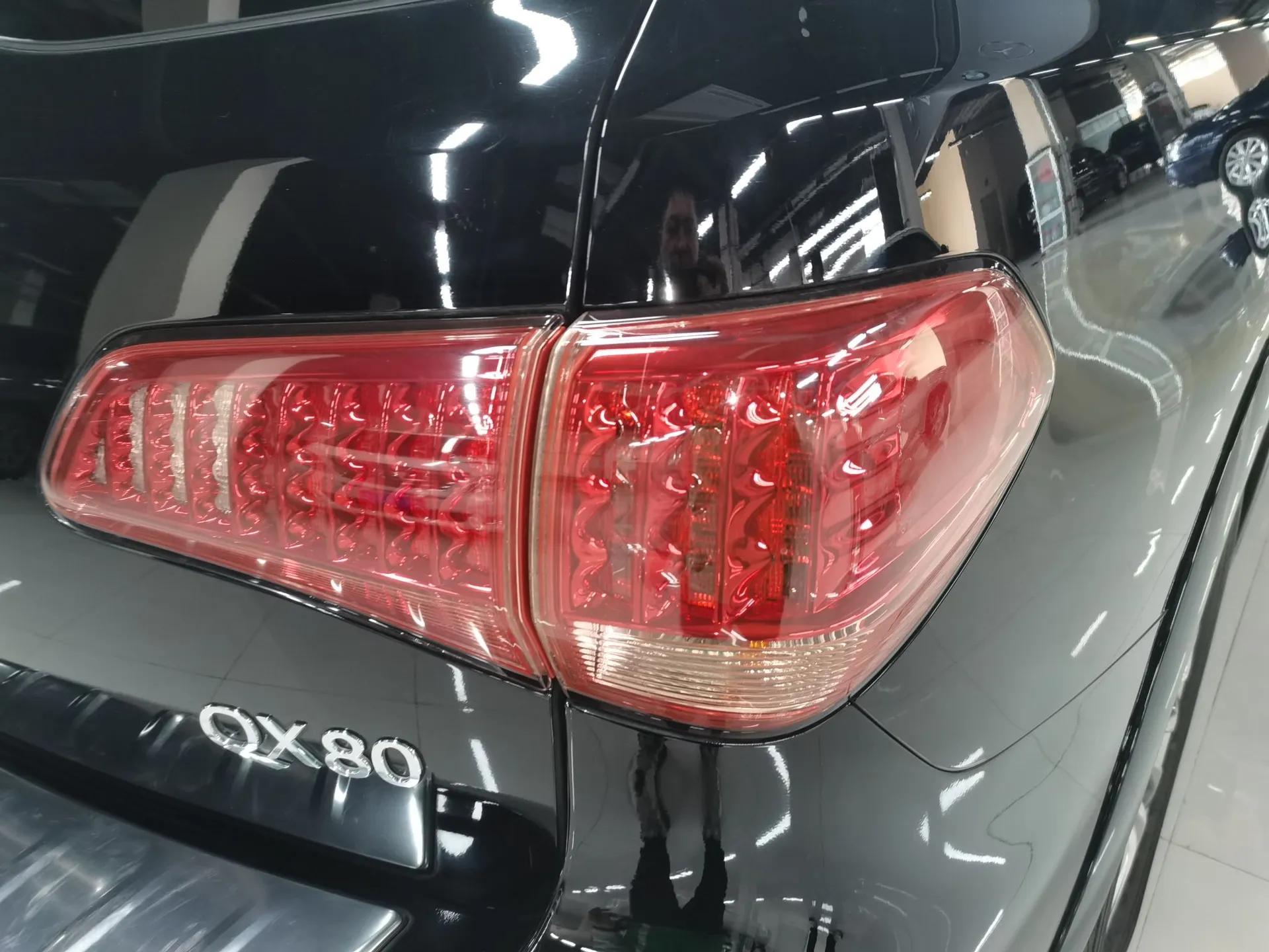 Infiniti QX80 2016 5.6L 4WD — миниатюра 7