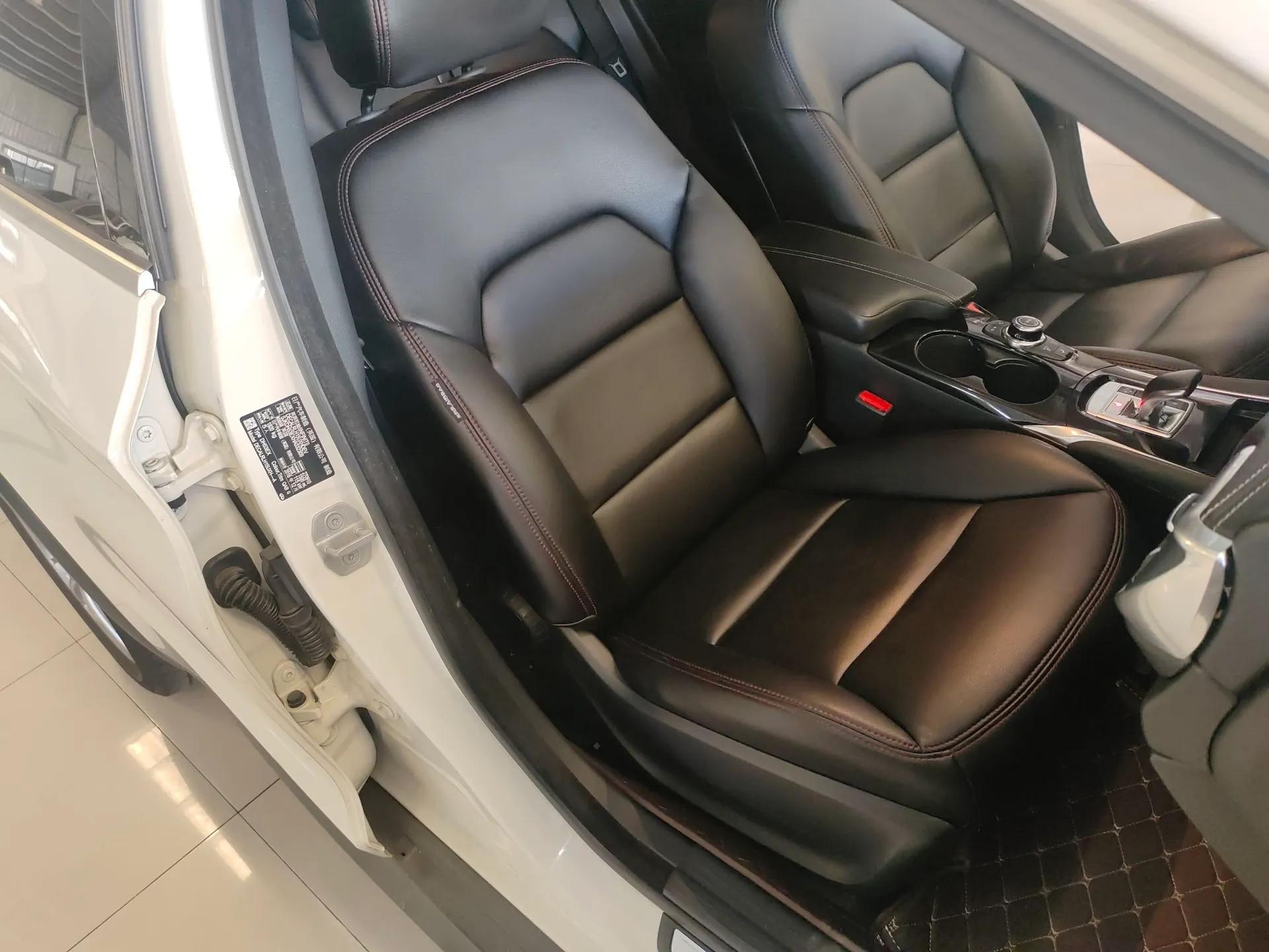 Infiniti QX30 2017 1.6T Two-Wheel-Drive Sport Edition — миниатюра 28