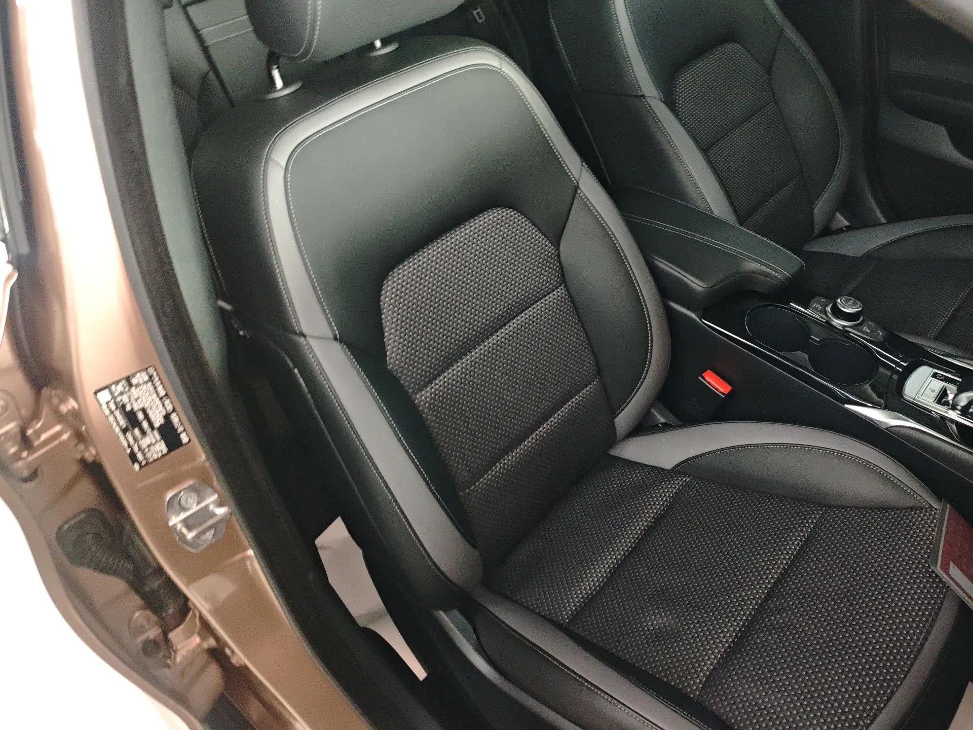 Infiniti QX30 2018 1.6T Two-Wheel Drive Extreme Edition — миниатюра 23