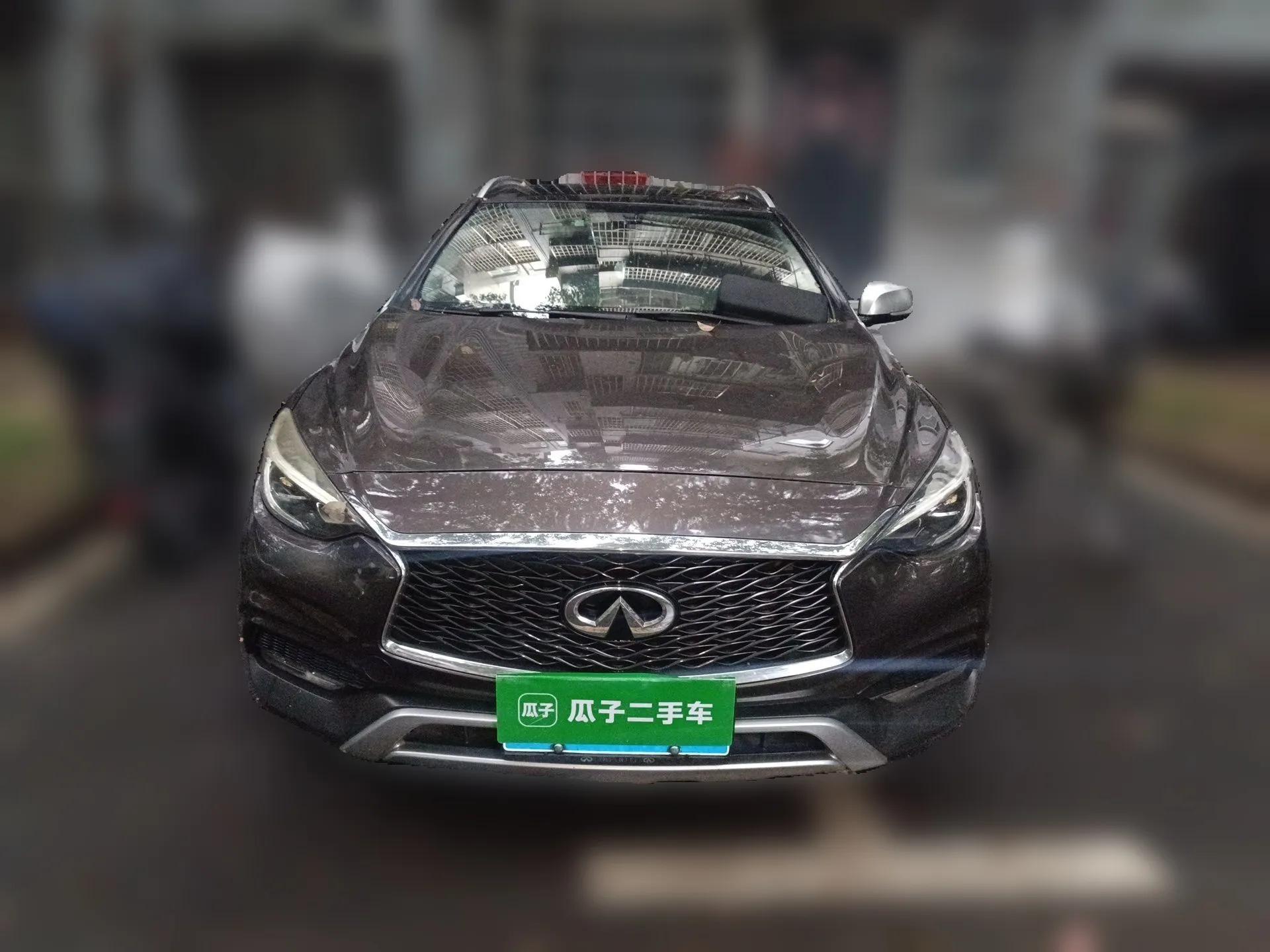Infiniti QX30 2017 1.6T Two-Wheel-Drive Sport Edition — миниатюра 2