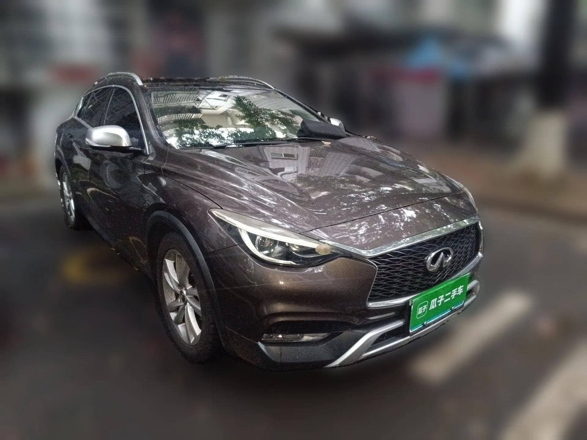 Infiniti QX30 2017 1.6T Two-Wheel-Drive Sport Edition — миниатюра 3