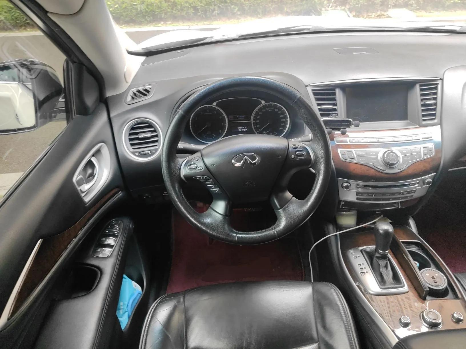Infiniti JX 2013 JX35 Two-Wheel-Drive Excellence Edition — миниатюра 11