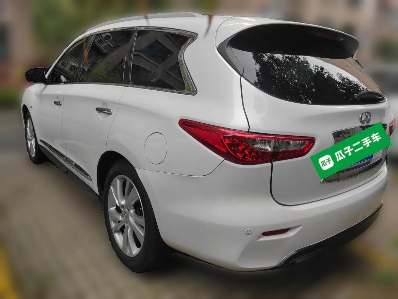 Infiniti JX 2013 JX35 Two-Wheel-Drive Excellence Edition — миниатюра 4