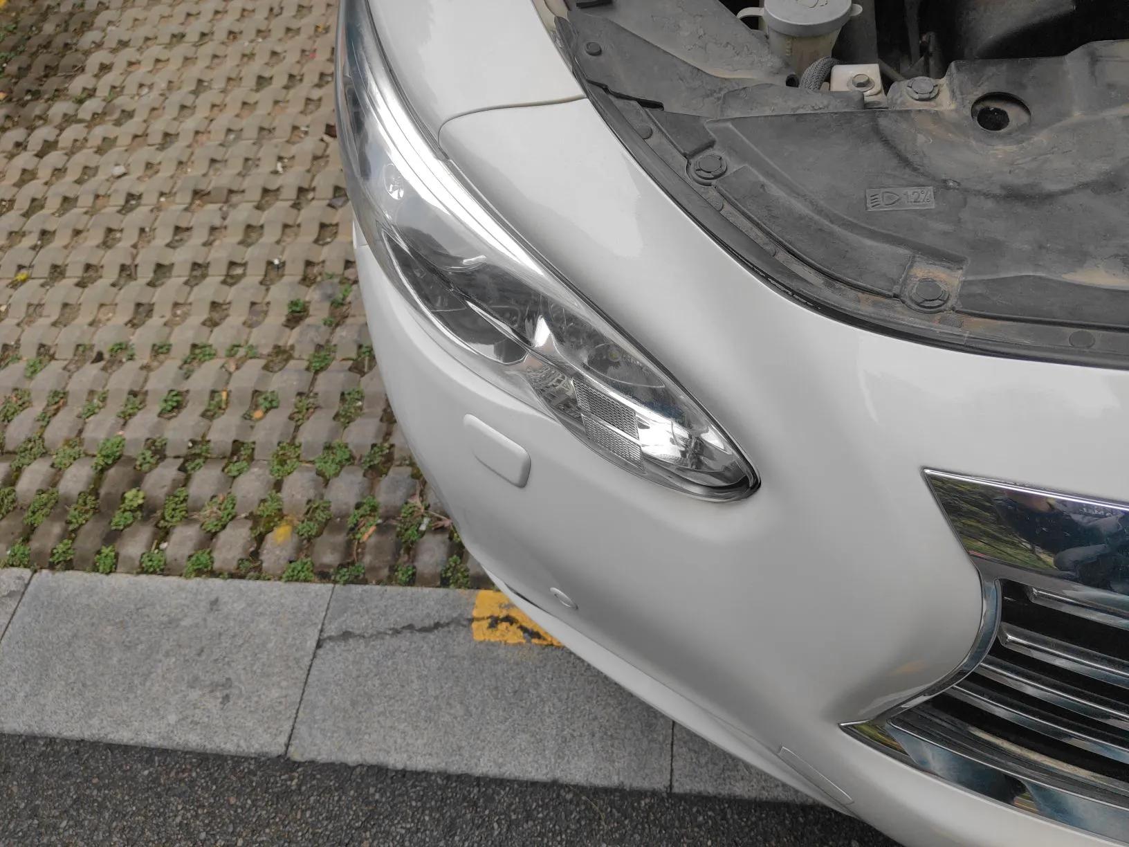 Infiniti JX 2013 JX35 Two-Wheel-Drive Excellence Edition — миниатюра 7