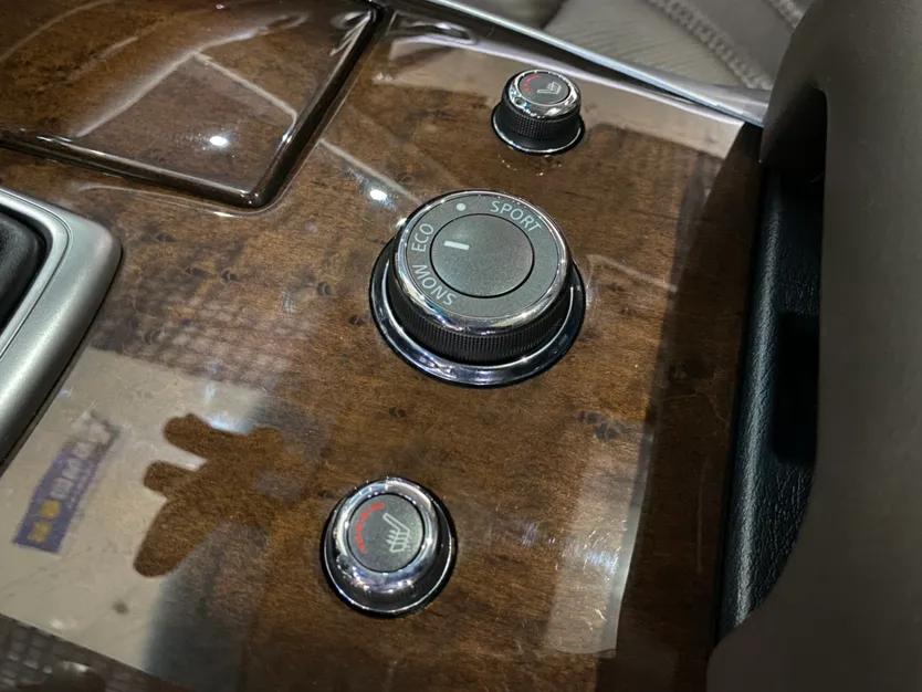 Infiniti JX 2013 JX35 Two-Wheel-Drive Excellence Edition — миниатюра 16