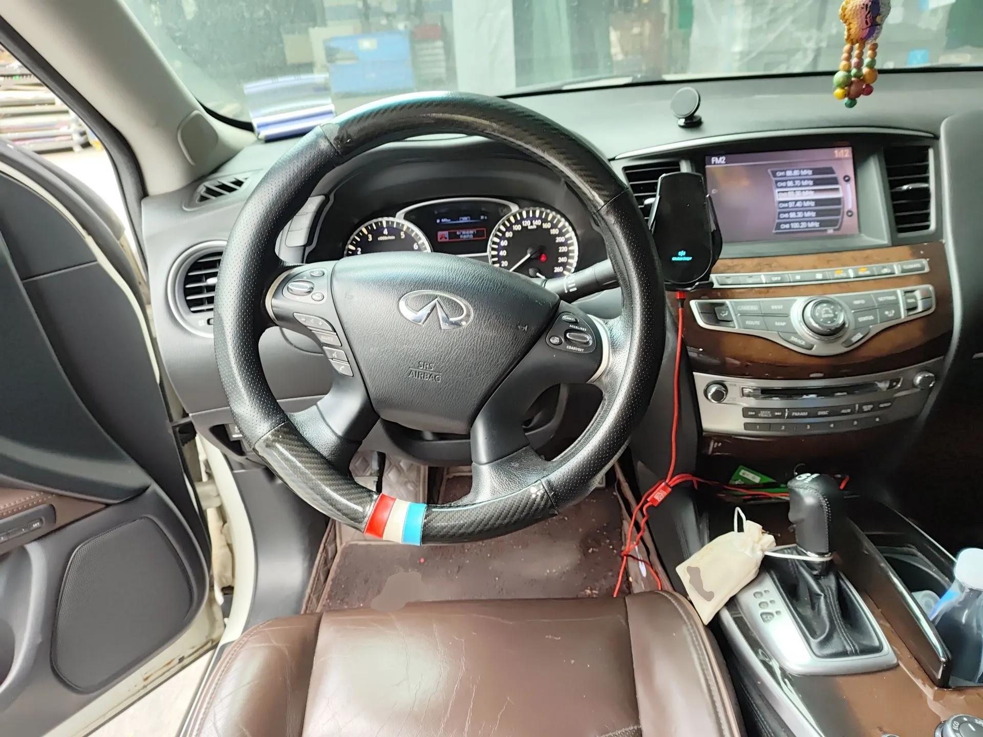 Infiniti JX 2013 JX35 Two-Wheel-Drive Excellence Edition — миниатюра 11