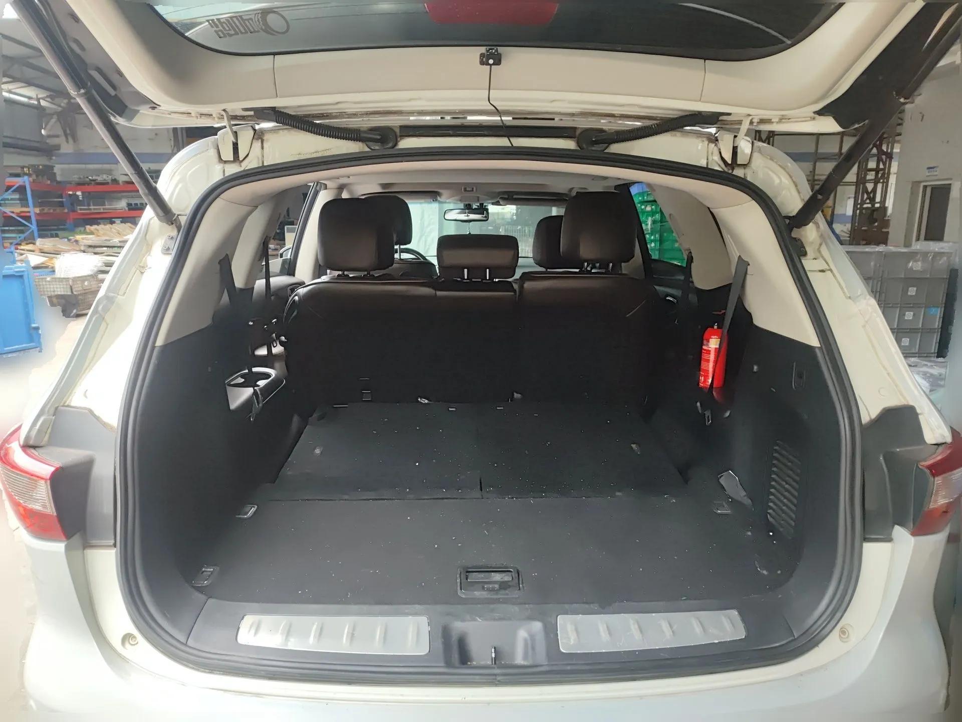 Infiniti JX 2013 JX35 Two-Wheel-Drive Excellence Edition — миниатюра 20