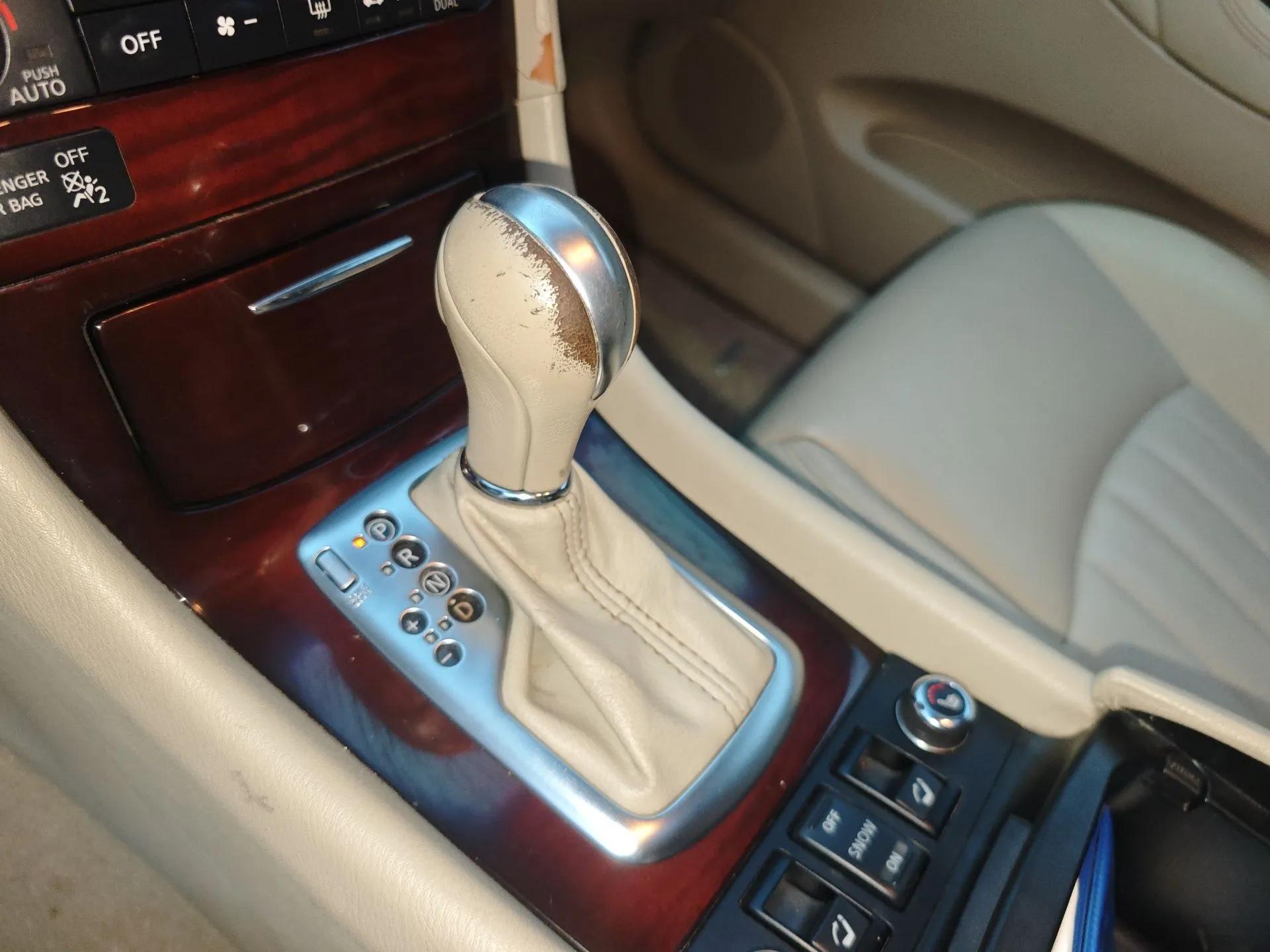 Infiniti EX 2010 EX25 Luxury Edition — миниатюра 15