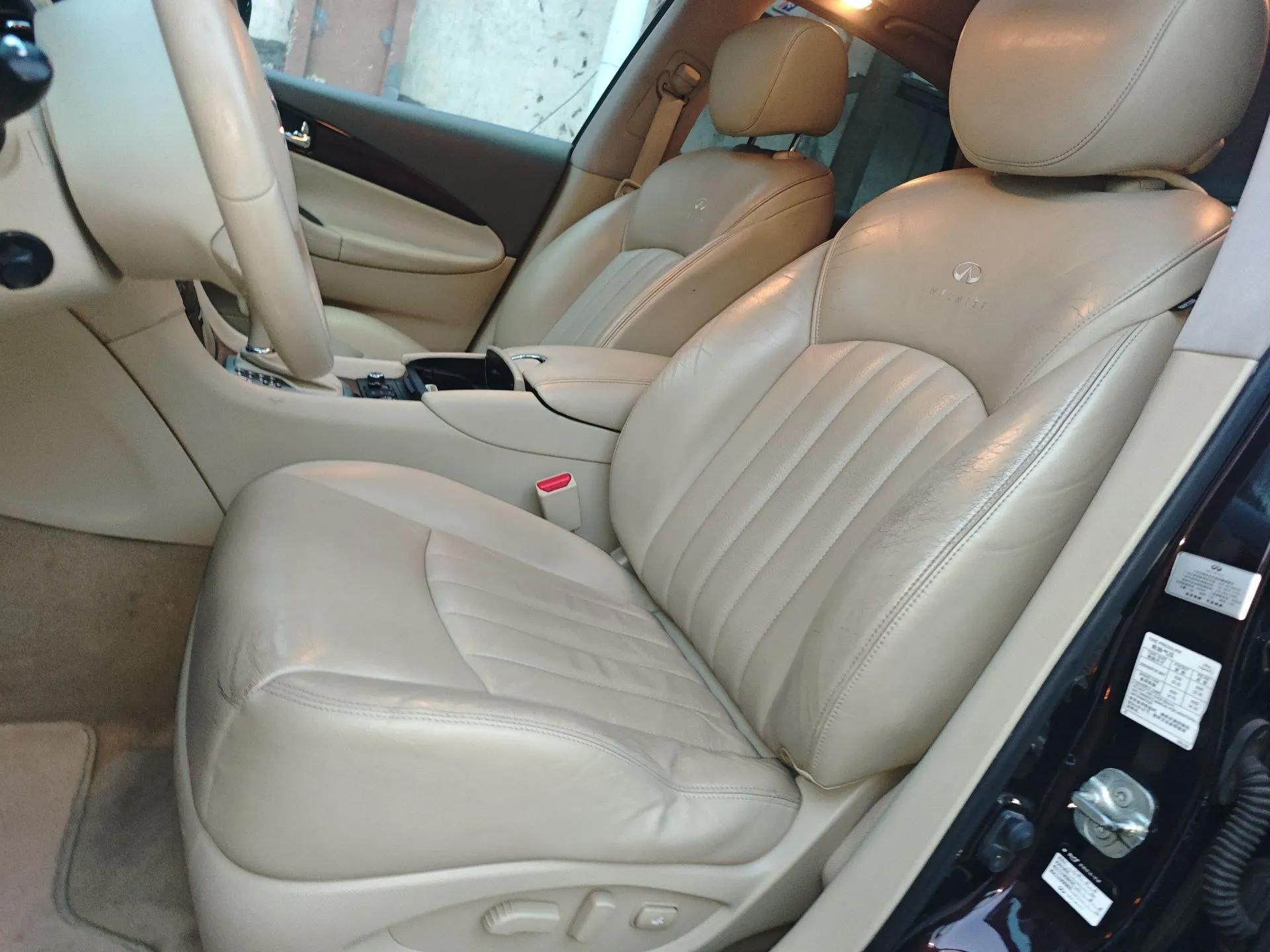 Infiniti EX 2010 EX25 Luxury Edition — миниатюра 16