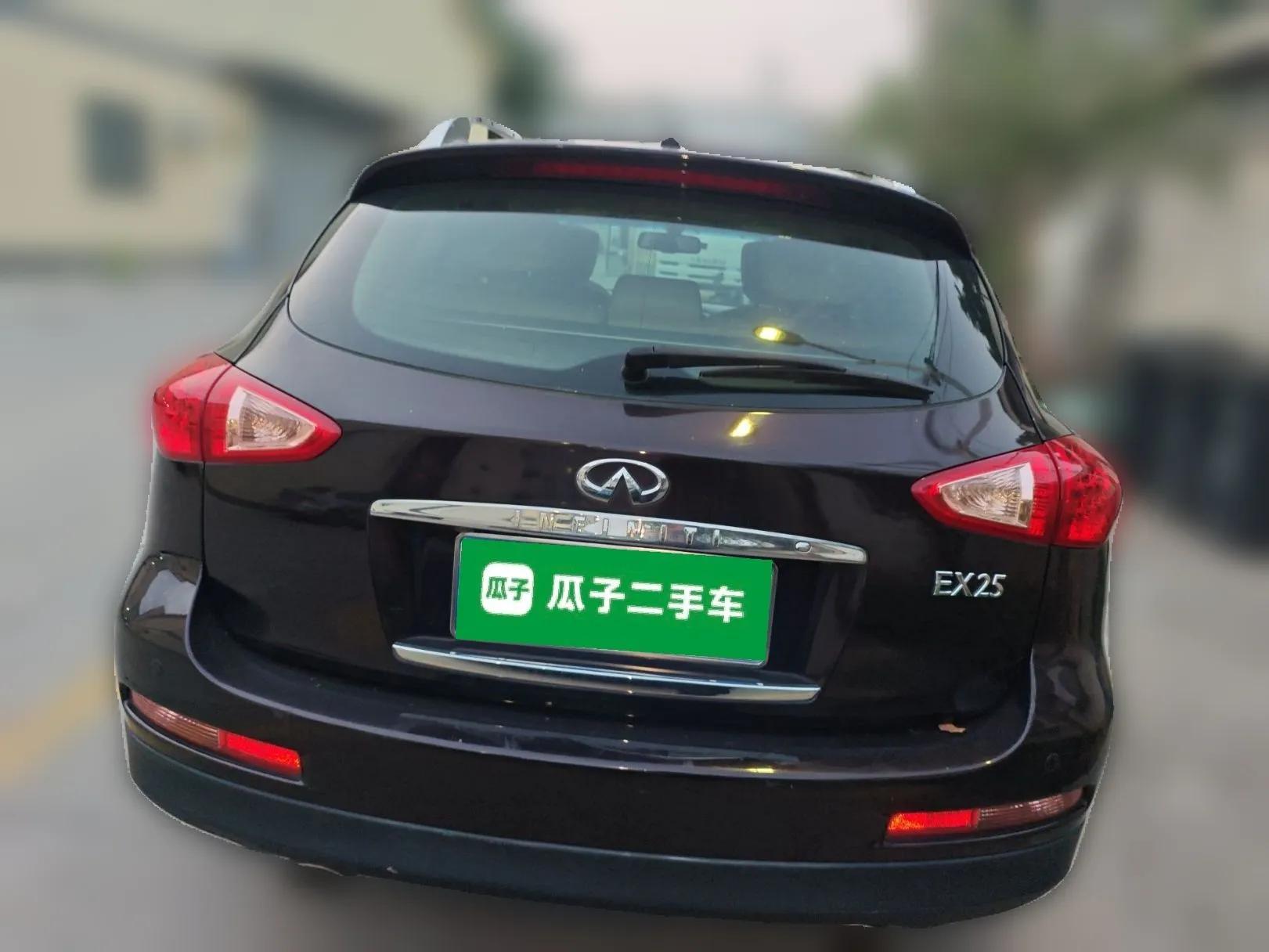 Infiniti EX 2010 EX25 Luxury Edition — миниатюра 5